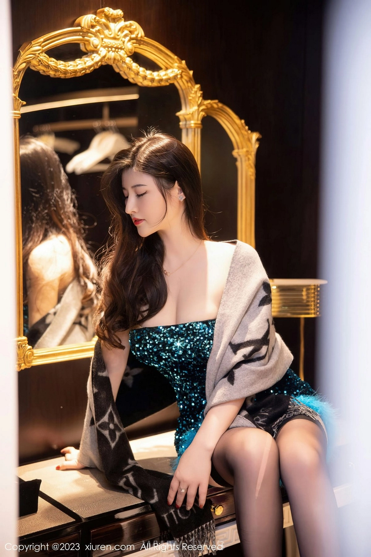 XIUREN(秀人网) NO.6384 Decent & Pretty Asian Belle 詩詩kiki
