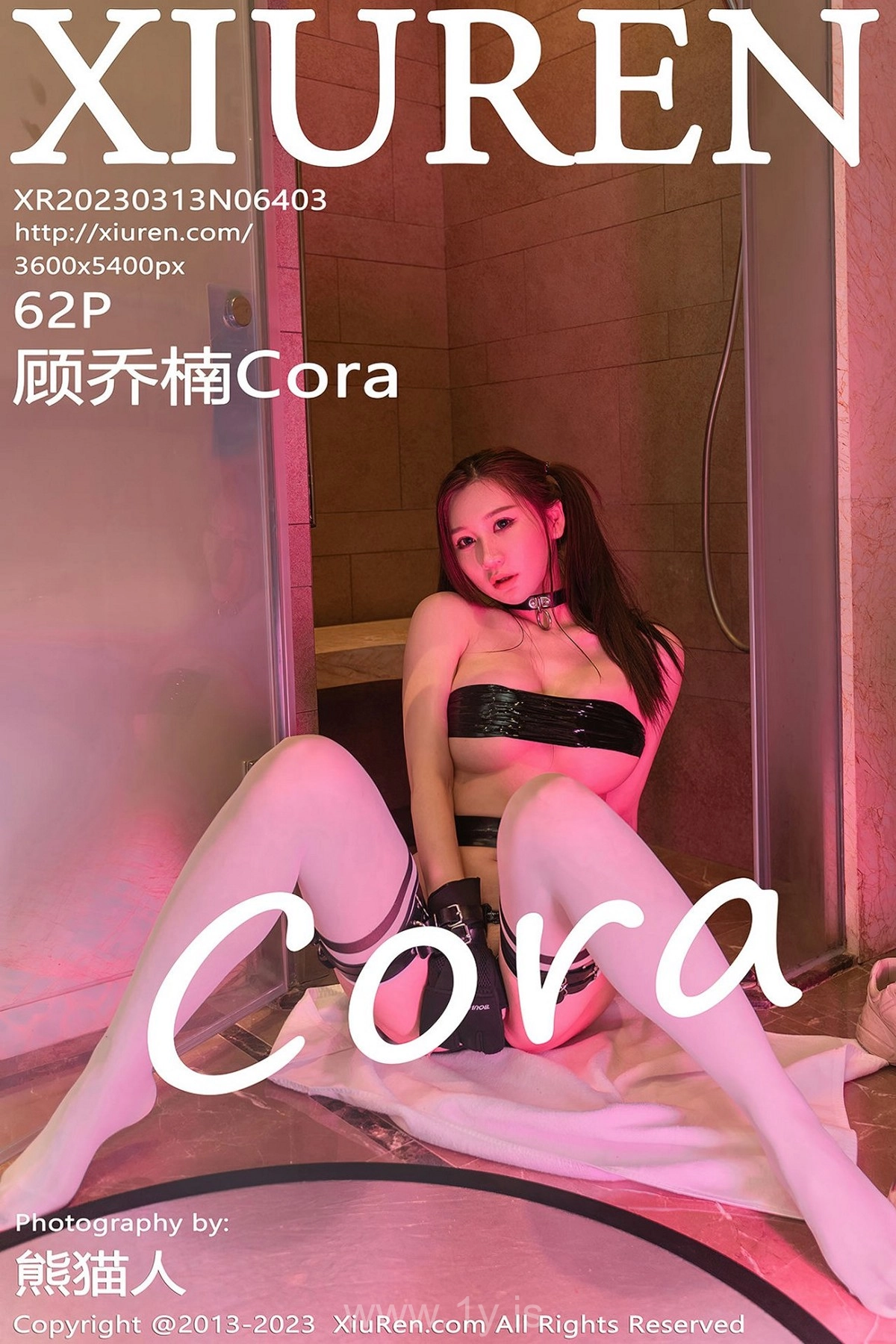 XIUREN(秀人网) NO.6403 Attractive & Fancy Asian Homebody Girl 顧喬楠Cora