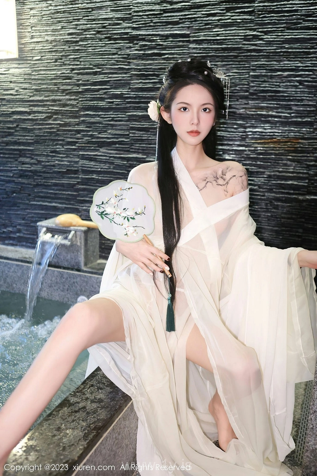 XIUREN(秀人网) NO.6430 Lively & Well-developed Chinese Babe 喬一一