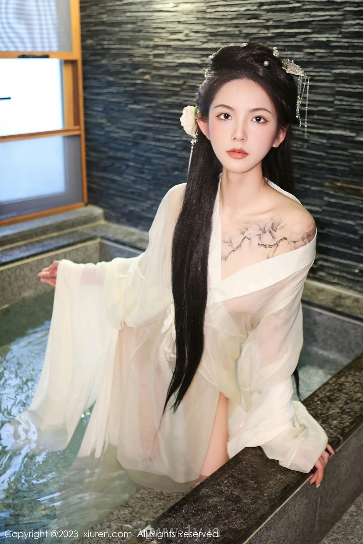 XIUREN(秀人网) NO.6430 Lively & Well-developed Chinese Babe 喬一一