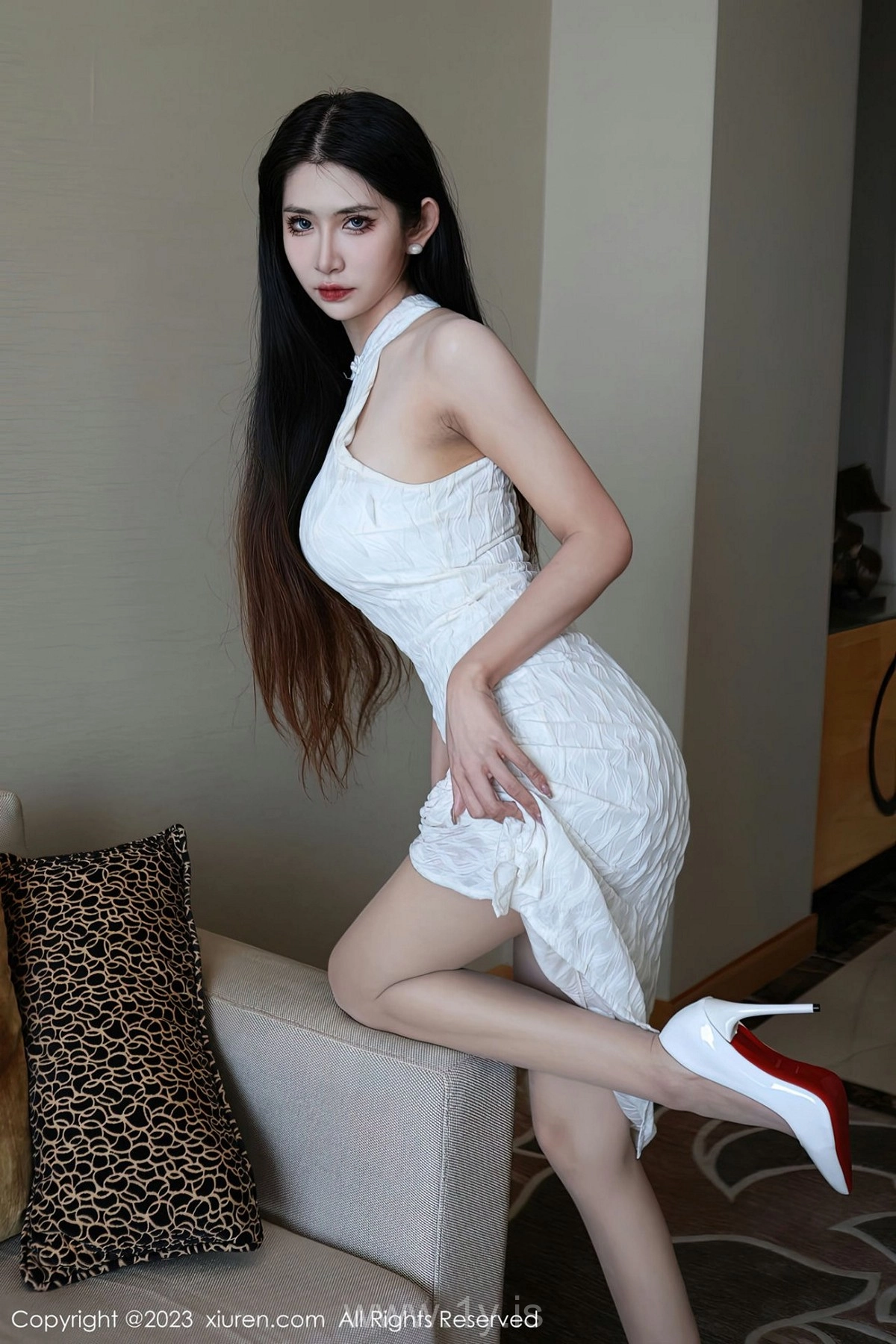 XIUREN(秀人网) NO.6438 Trendy & Fancy Asian Babe 依娜Yina