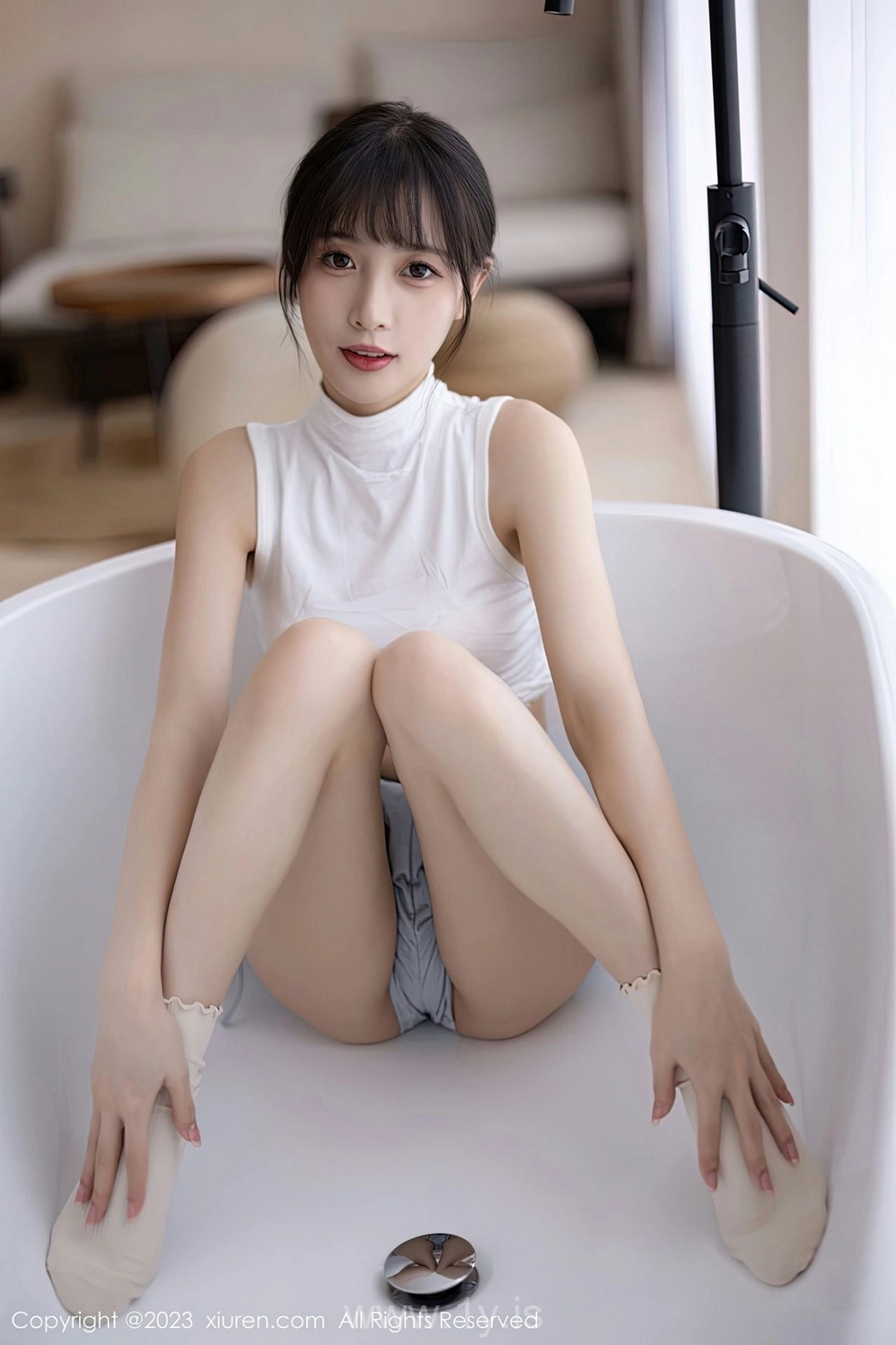 XIUREN(秀人网) NO.6455 Adorable & Nice-looking Asian Mature Princess 林星闌