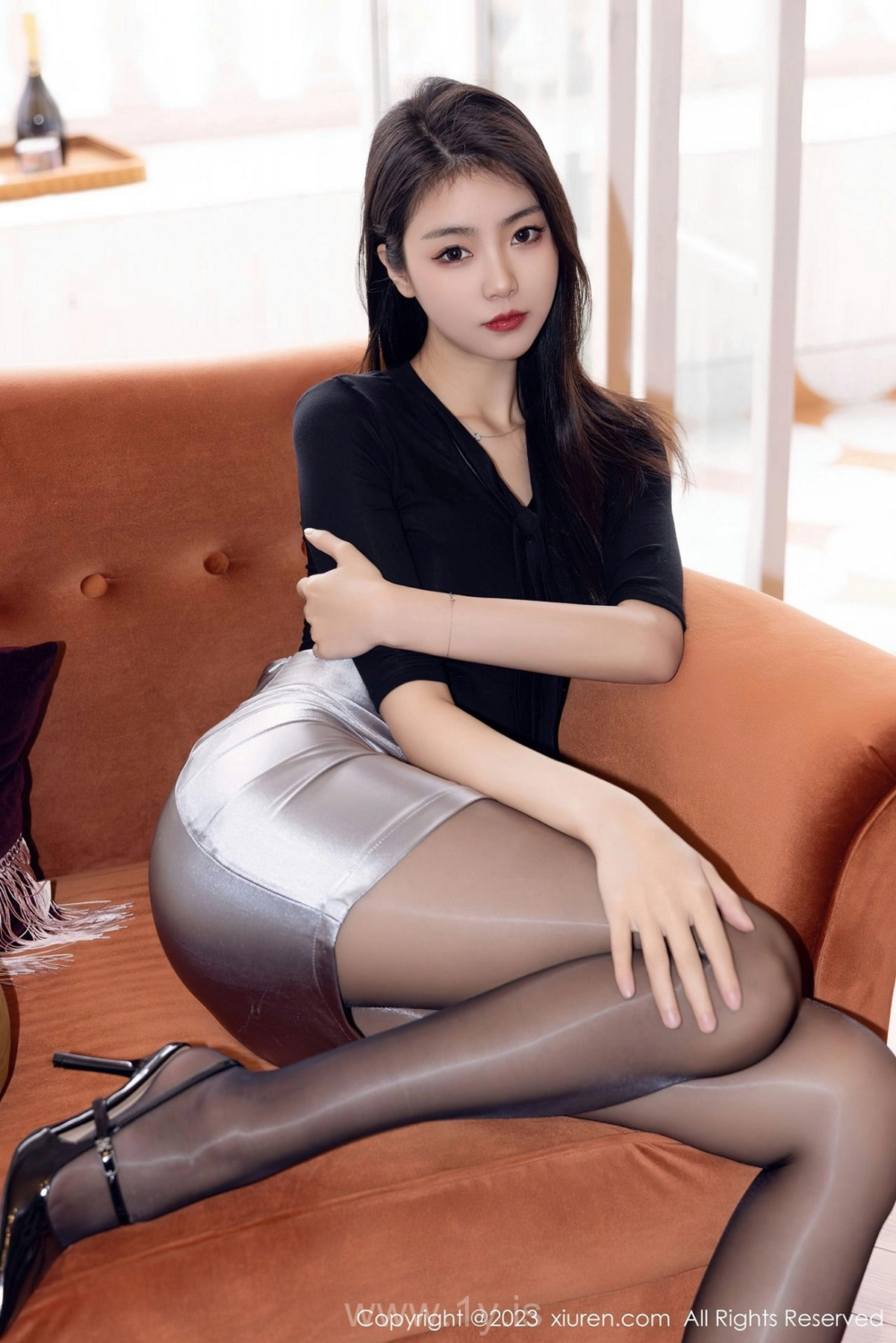 XIUREN(秀人网) NO.6493 Sexy & Trendy Chinese Cutie 可樂Vicky