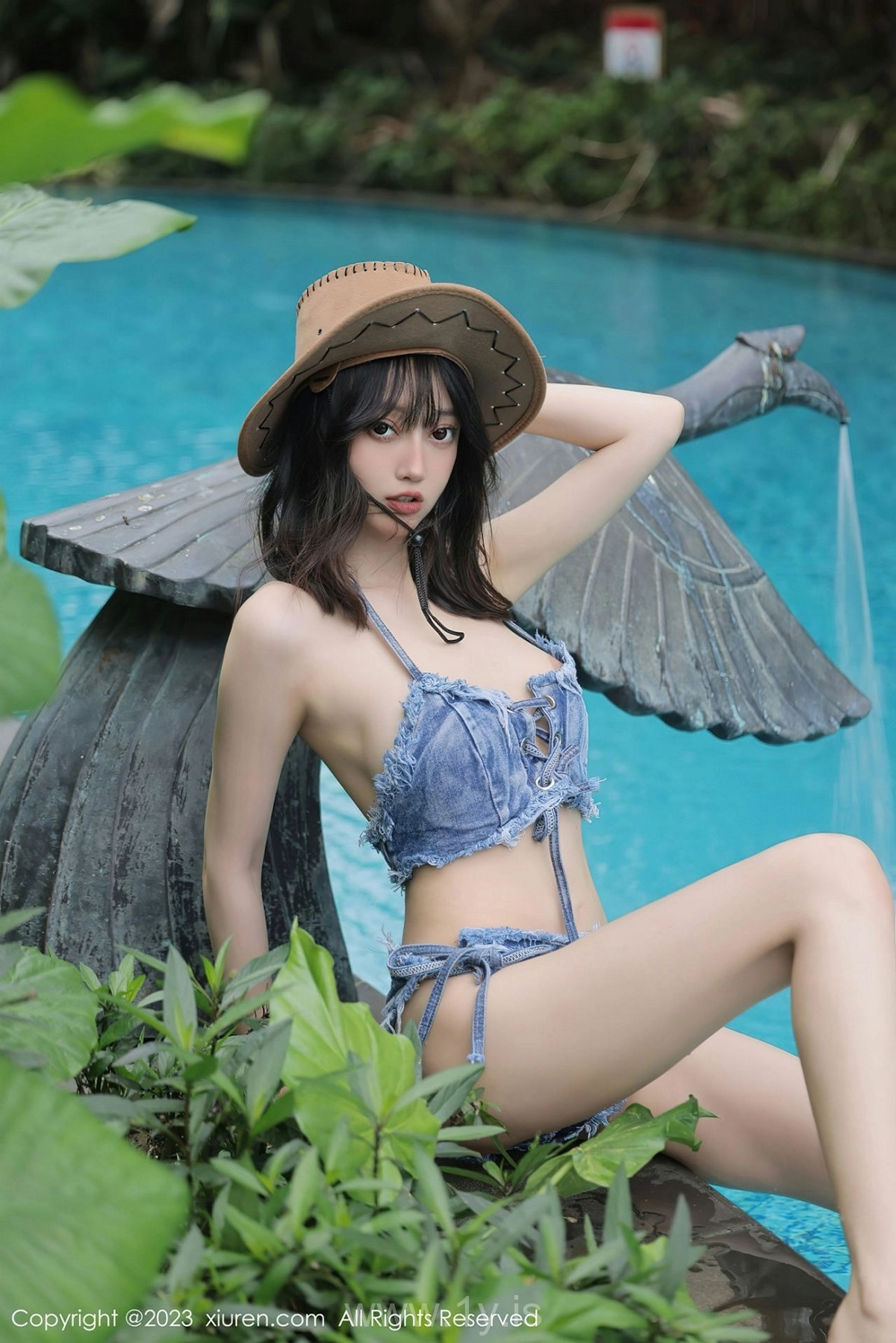 XIUREN(秀人网) NO.6504 Pretty & Adorable Asian Goddess 玥兒玥er