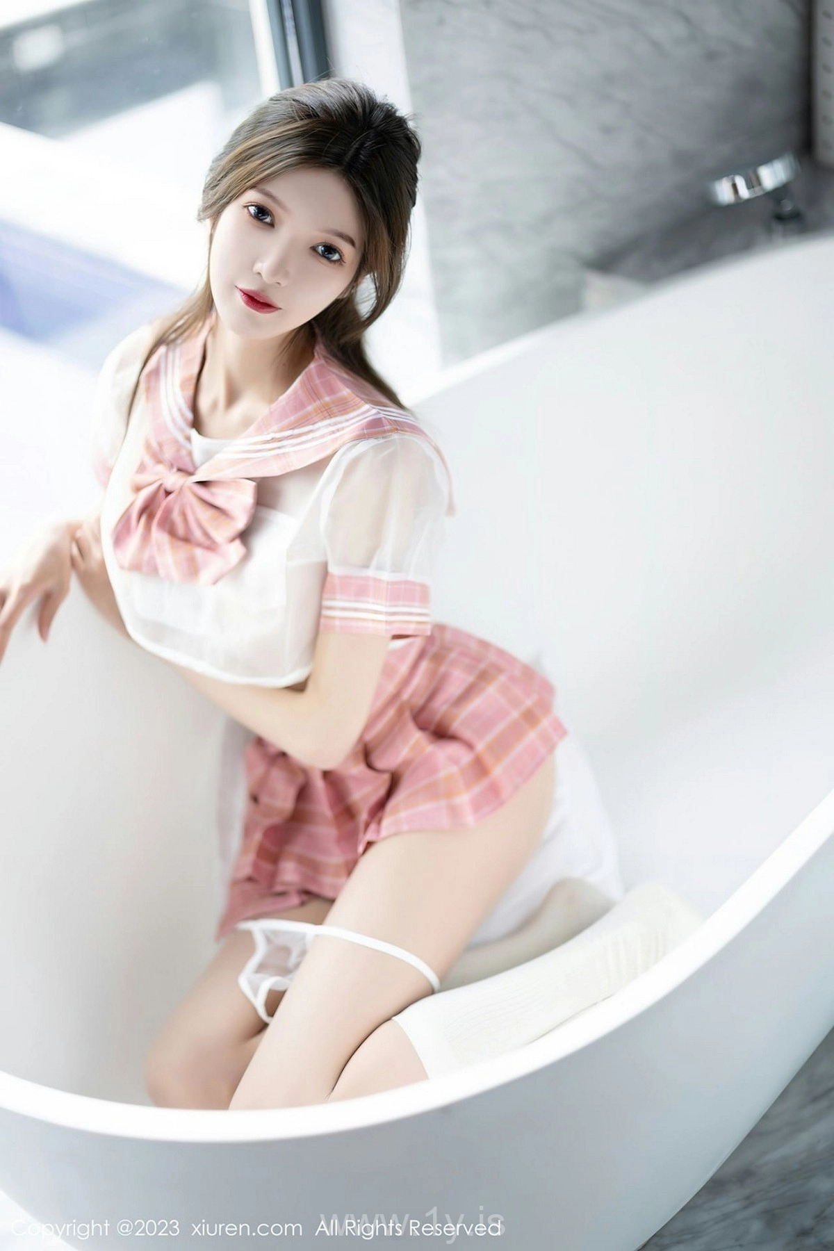 XIUREN(秀人网) NO.6517 Well-developed & Lovely Asian Belle 程程程