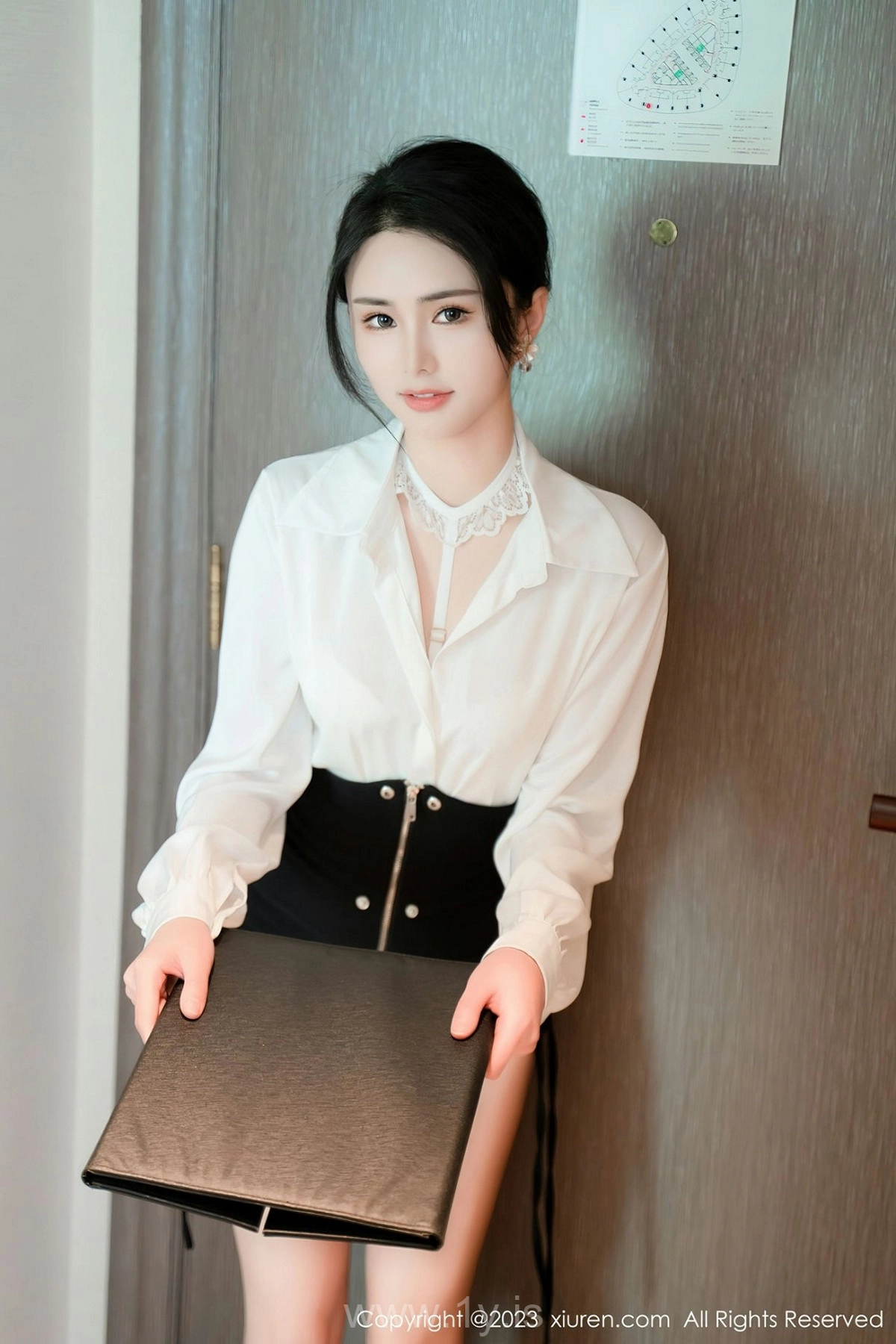 XIUREN(秀人网) NO.6520 Good-looking & Stylish Asian Mature Princess 艾希兒