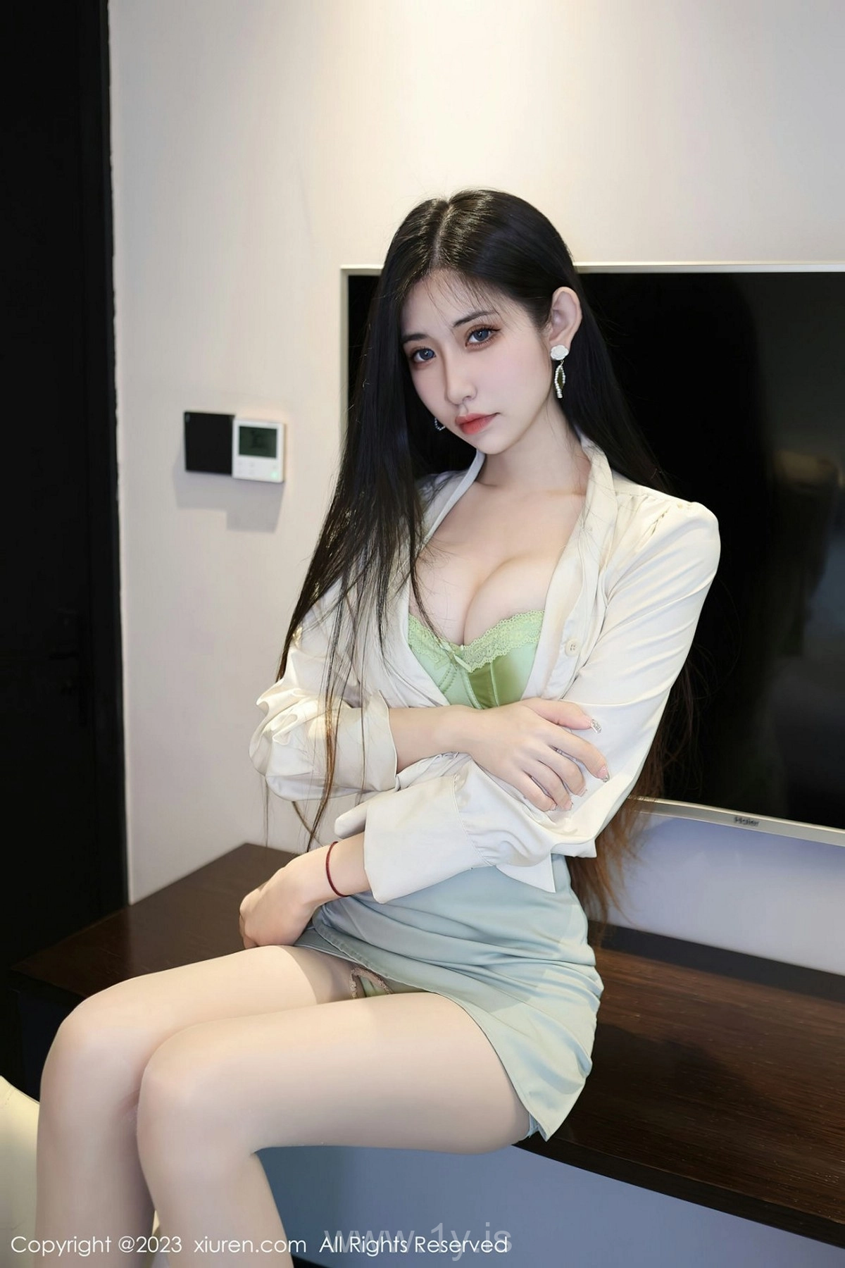 XIUREN(秀人网) NO.6547 Delightful Chinese Cutie 依娜Yina