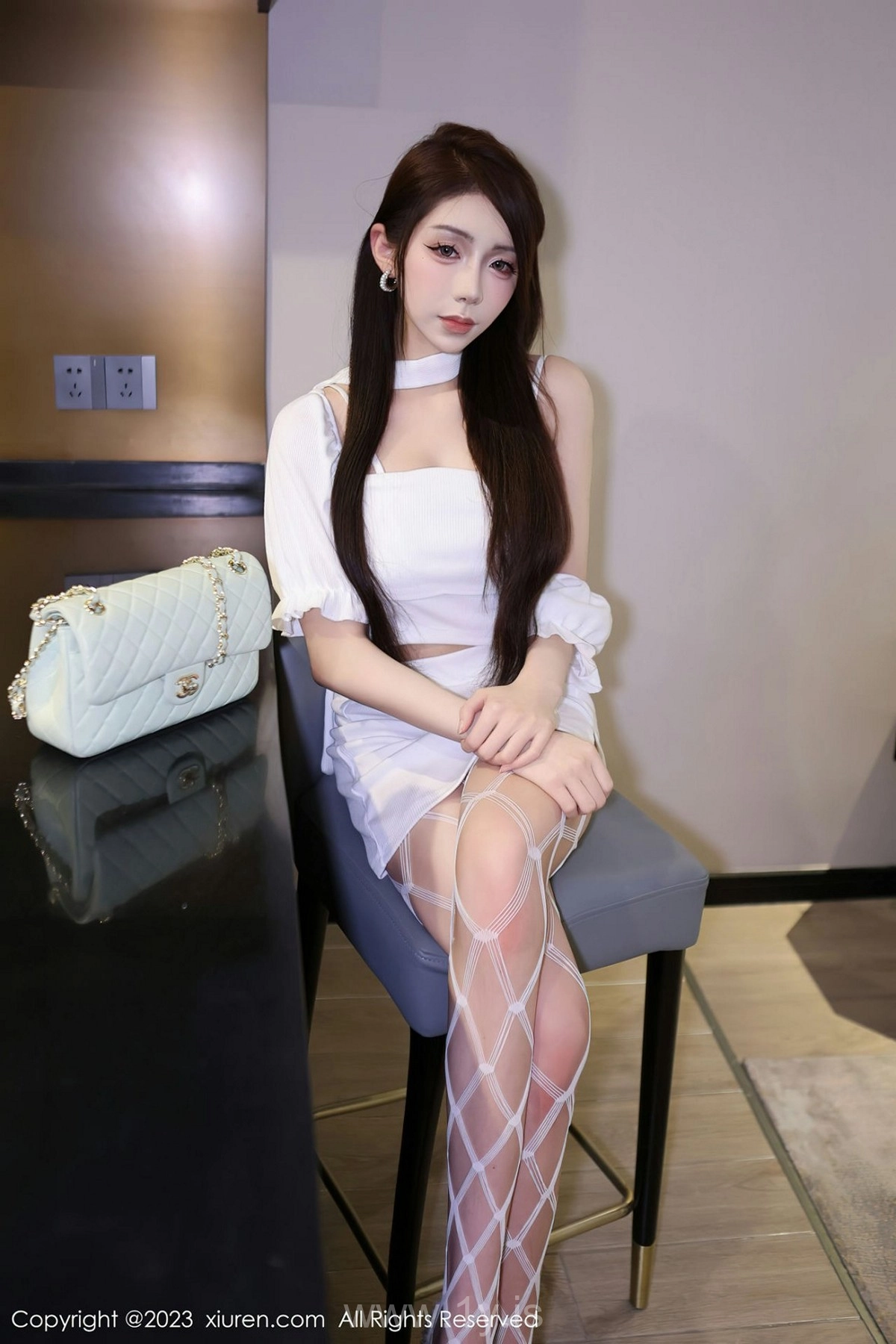 XIUREN(秀人网) NO.6555 Irresistible & Well-developed Chinese Girl 金幼汐Vivian