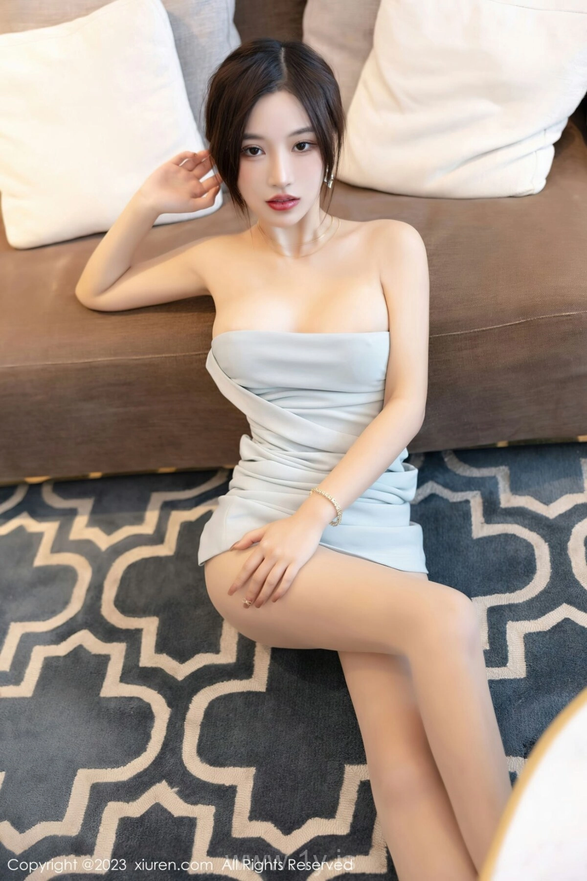 XIUREN(秀人网) NO.6642 Stunning Chinese Girl 妙可可Cheese