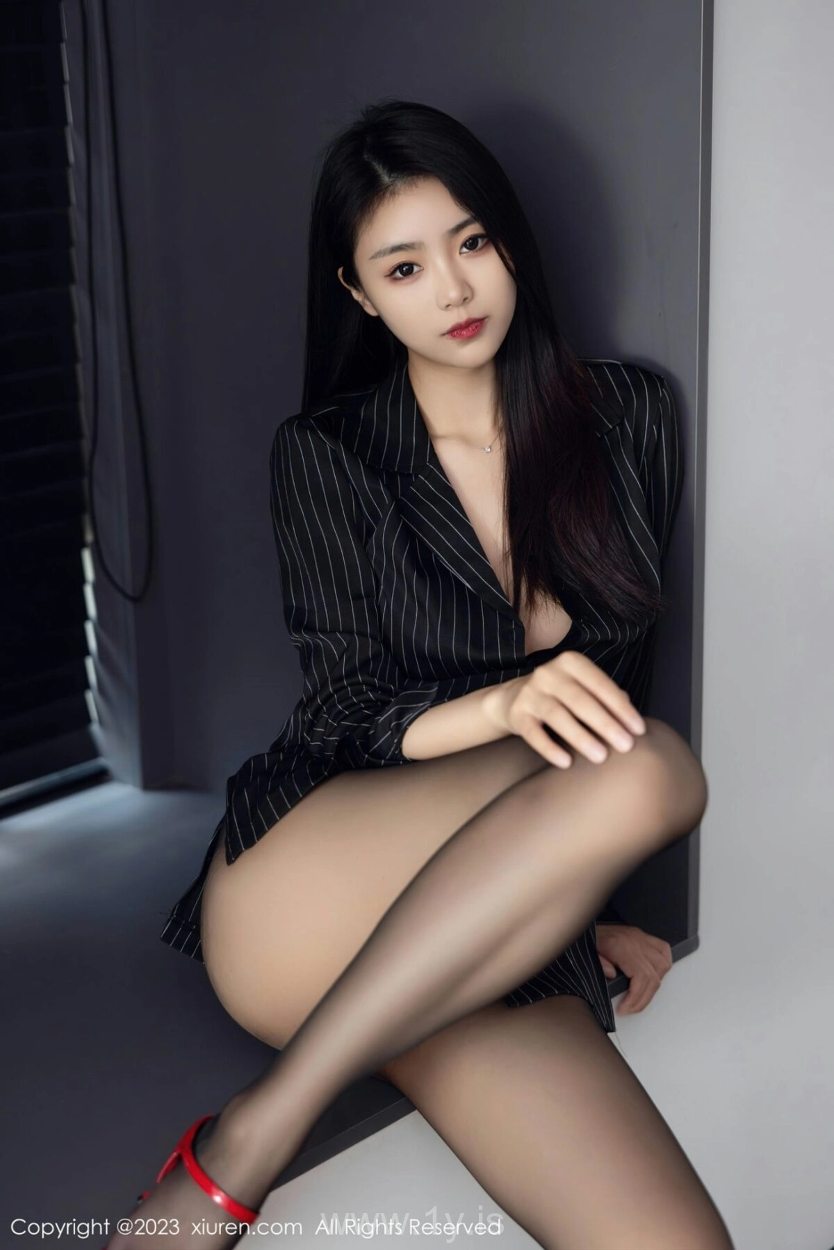 XIUREN(秀人网) NO.6677 Fair & Fancy Asian Hottie 可樂Vicky
