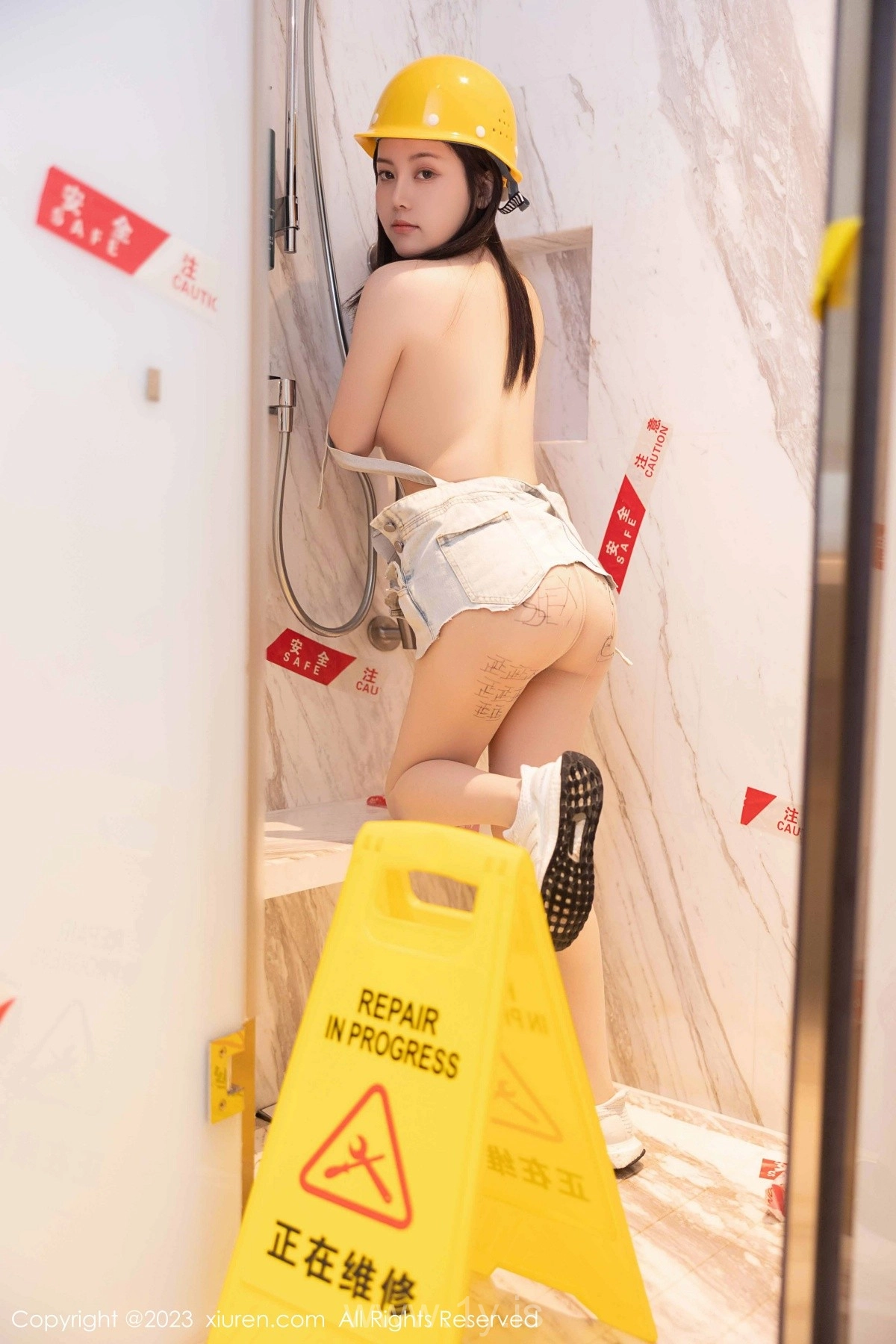 XIUREN(秀人网) NO.6760 Delightful & Nice-looking Asian Cutie 豆瓣醬