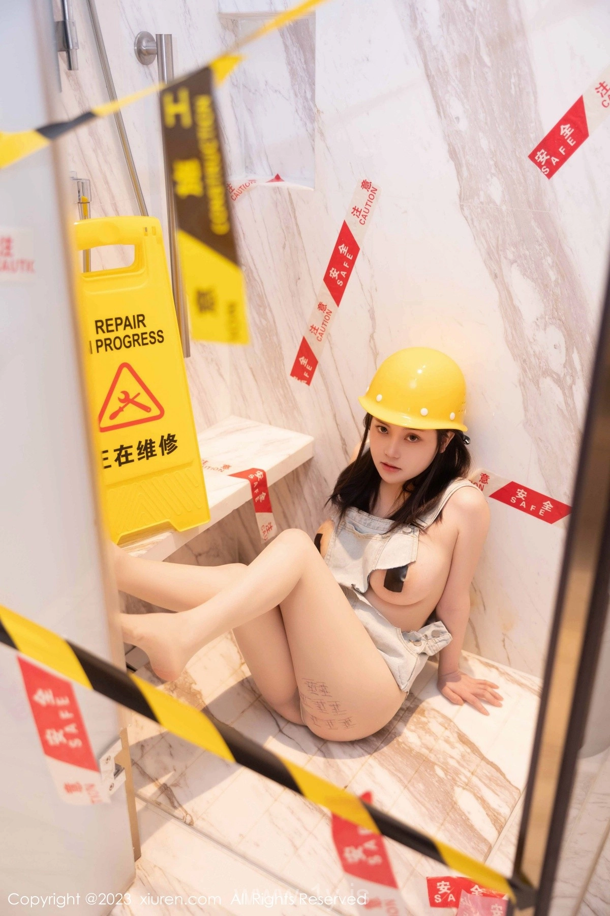 XIUREN(秀人网) NO.6760 Delightful & Nice-looking Asian Cutie 豆瓣醬