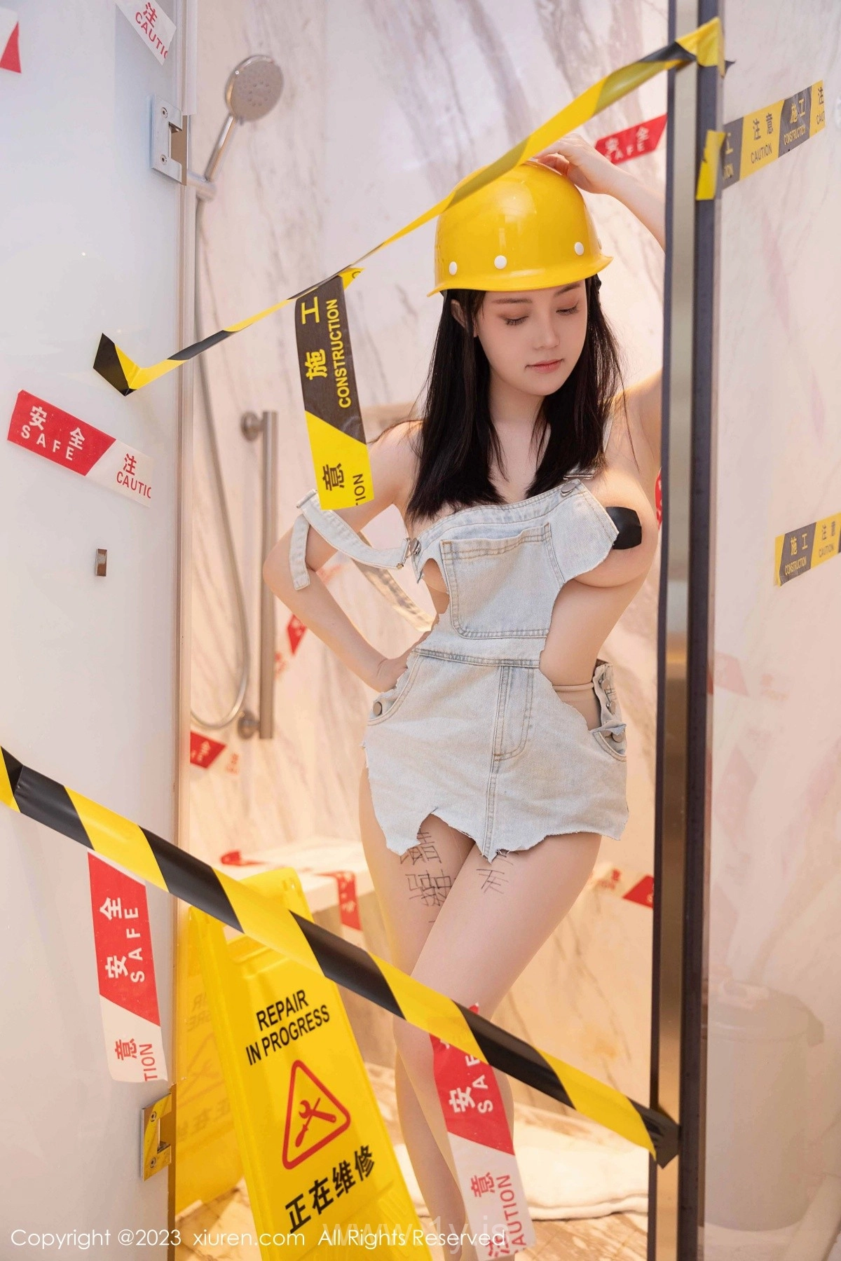 XIUREN(秀人网) NO.6760 Delightful & Nice-looking Asian Cutie 豆瓣醬