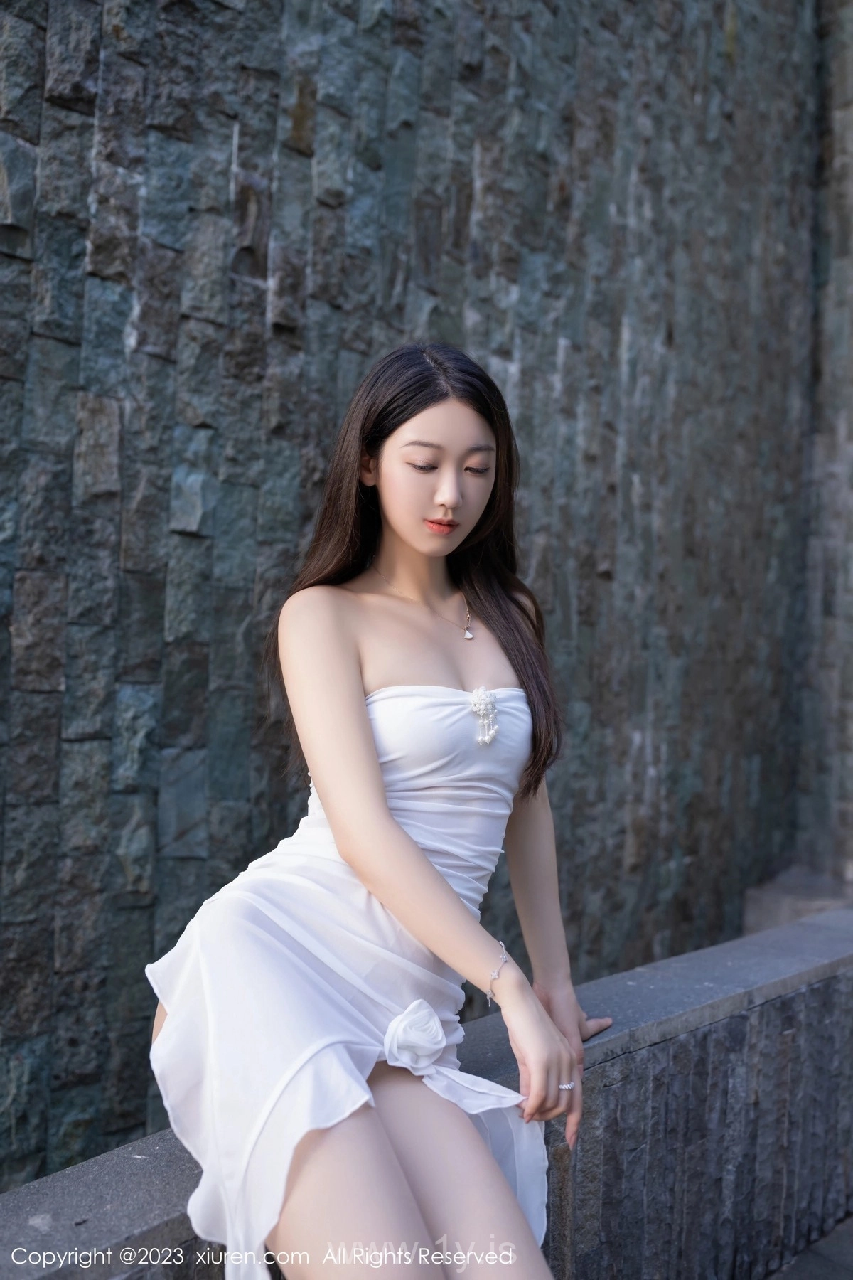 XIUREN(秀人网) NO.6780 Fashionable & Lovely Asian Girl 唐安琪