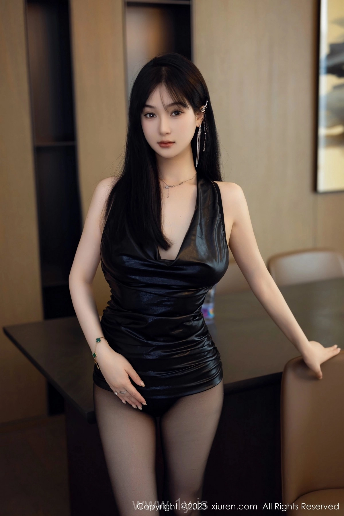 XIUREN(秀人网) NO.6785 Stunning & Delightful Chinese Belle 柚琪Rich