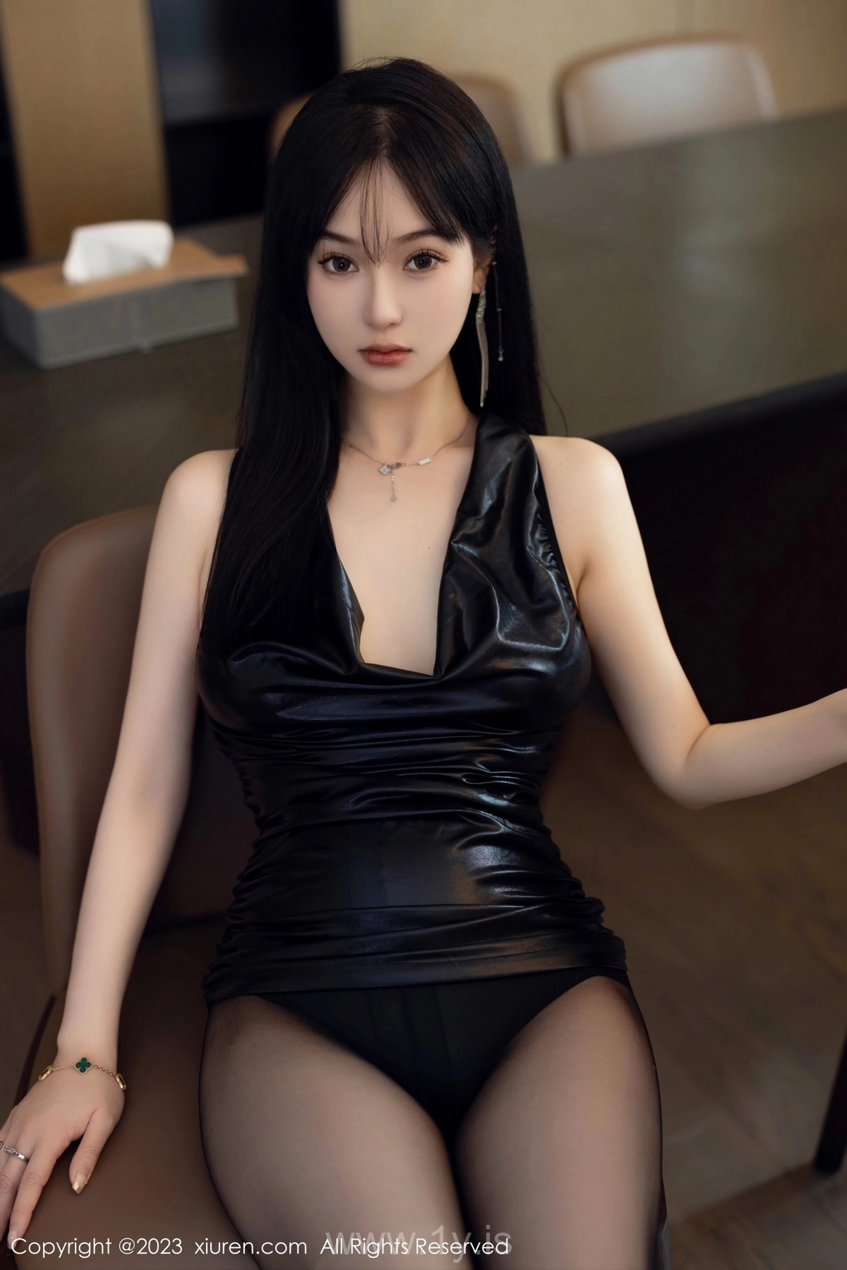 XIUREN(秀人网) NO.6785 Stunning & Delightful Chinese Belle 柚琪Rich