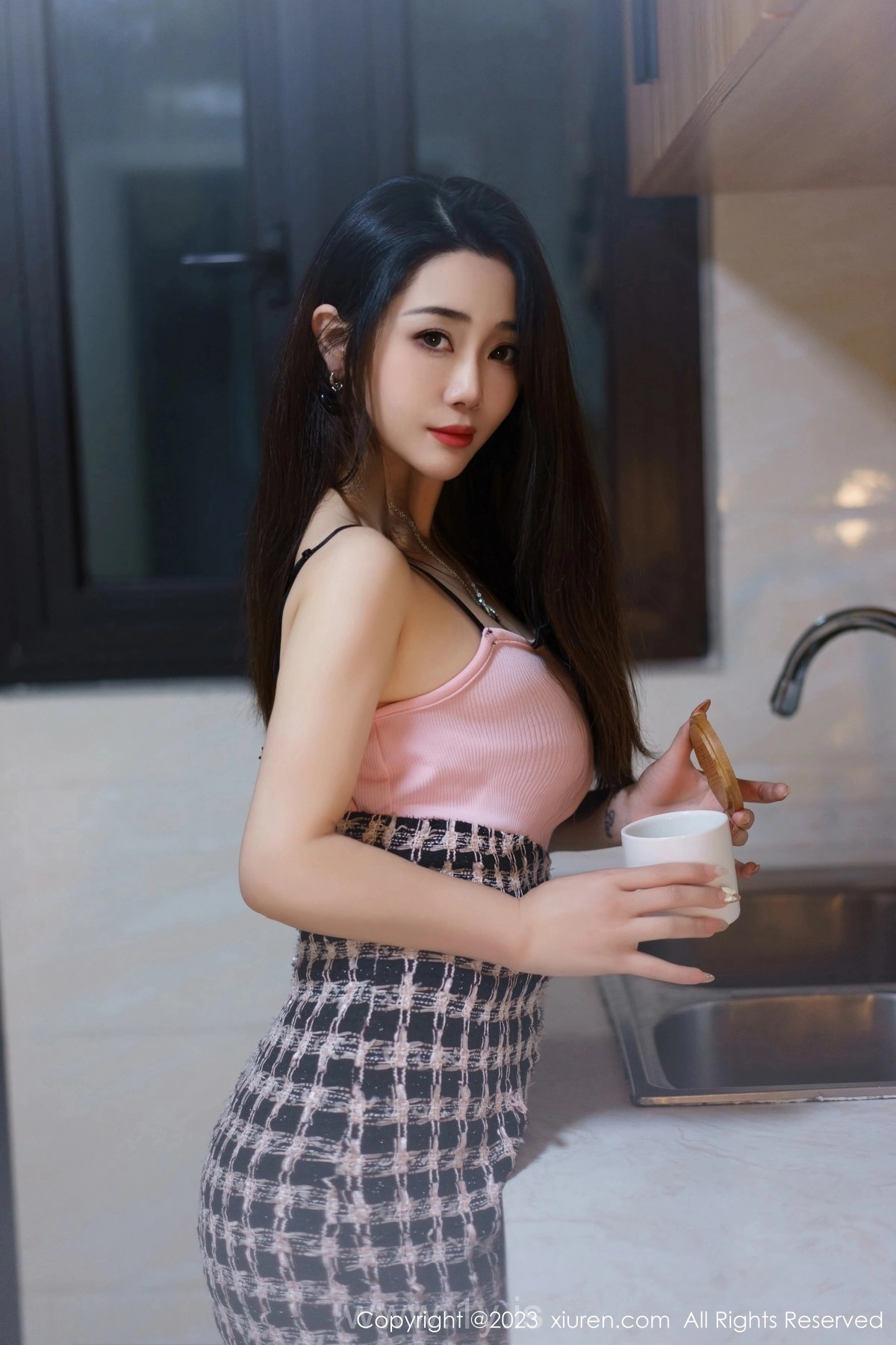 XIUREN(秀人网) NO.6799 Trendy Chinese Teen 嚴利娅Yuliya