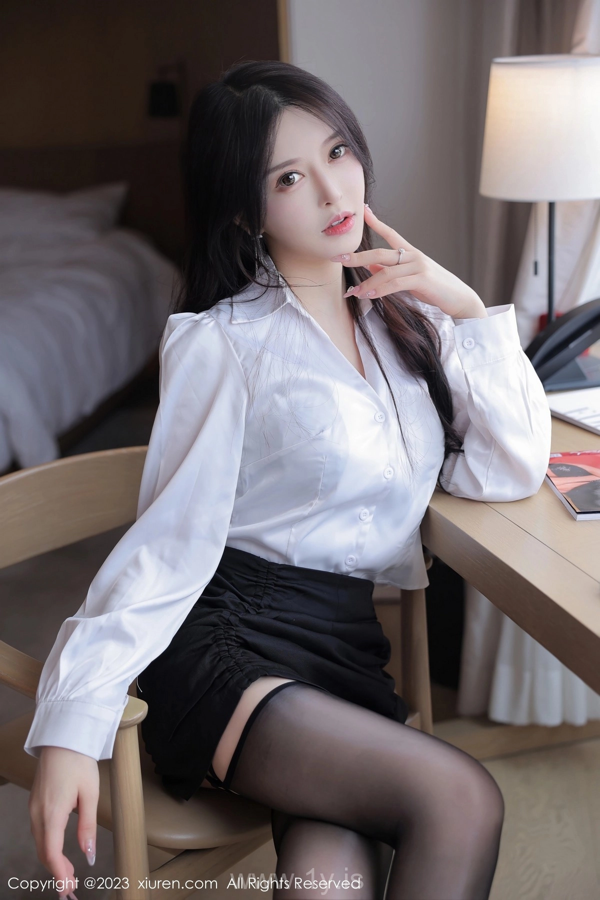 XIUREN(秀人网) NO.6824 Elegant & Delightful Chinese Hottie 玉兔miki