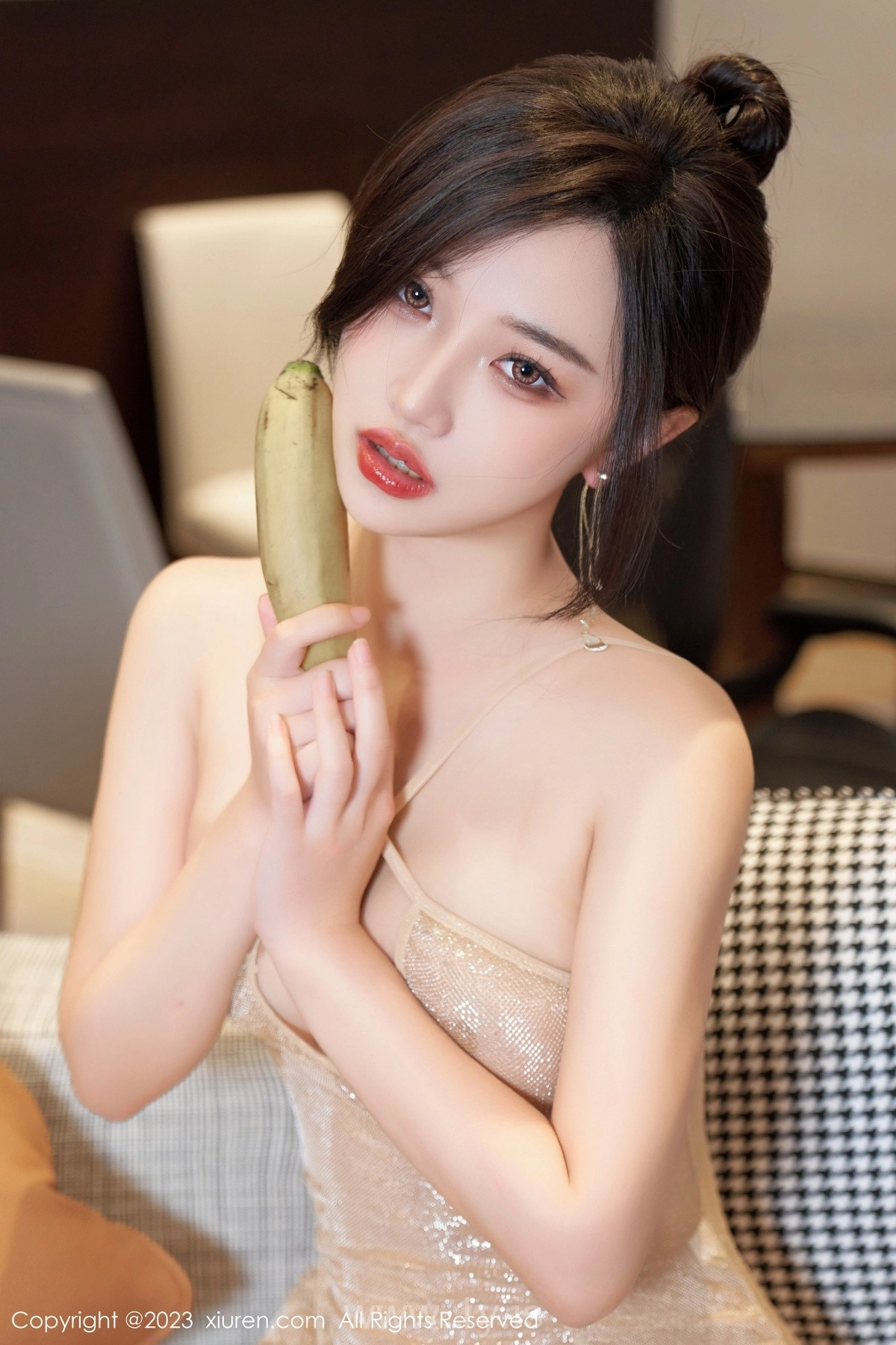 XIUREN(秀人网) NO.6857 Elegant & Appealing Chinese Hottie 妙可可Cheese