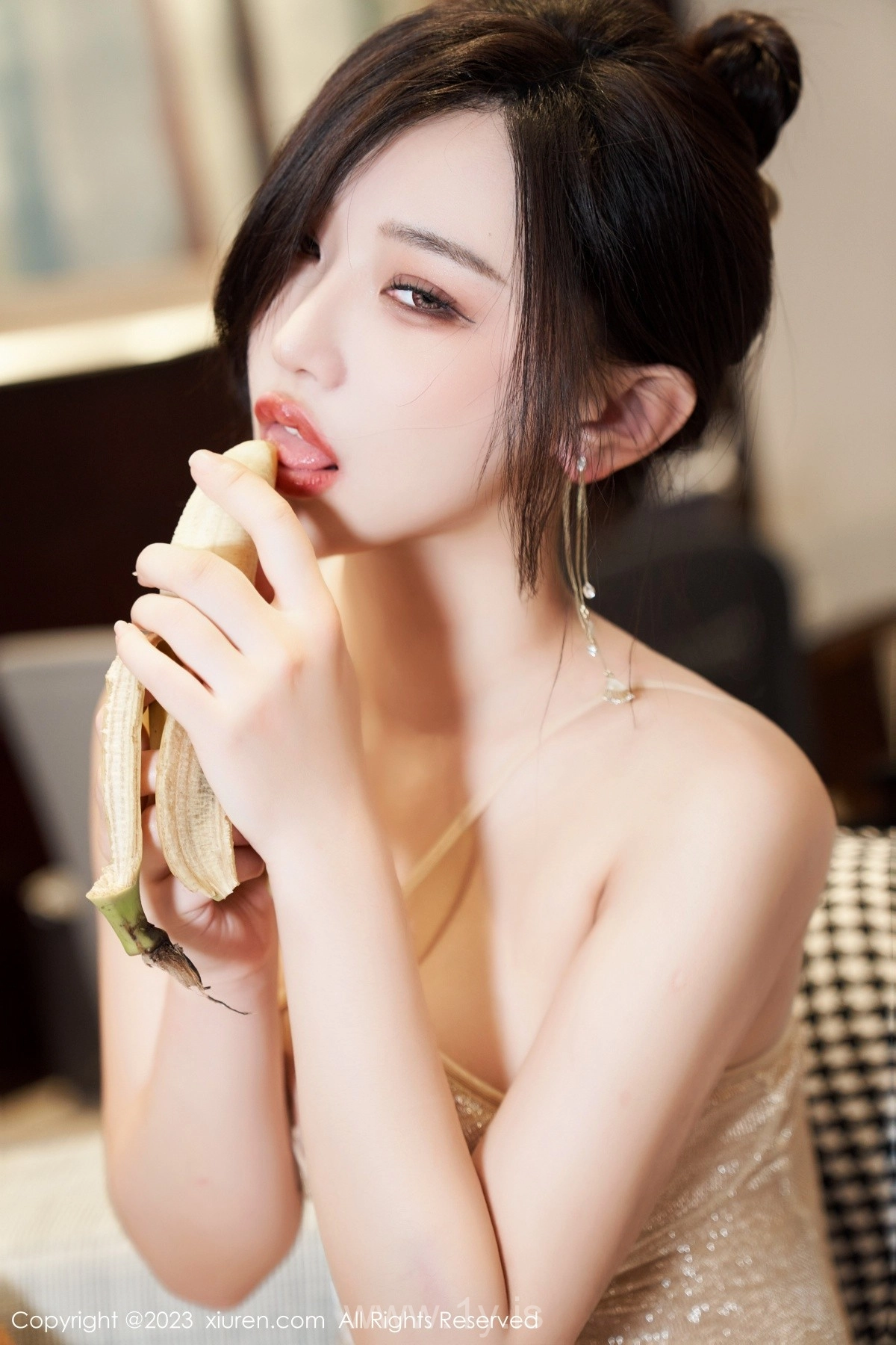 XIUREN(秀人网) NO.6857 Elegant & Appealing Chinese Hottie 妙可可Cheese