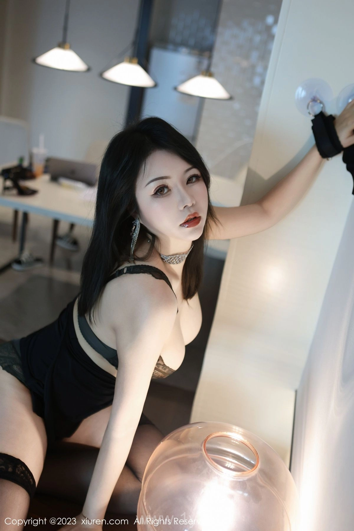 XIUREN(秀人网) NO.6869 Beautiful & Delightful Chinese Cougar 陸萱雅