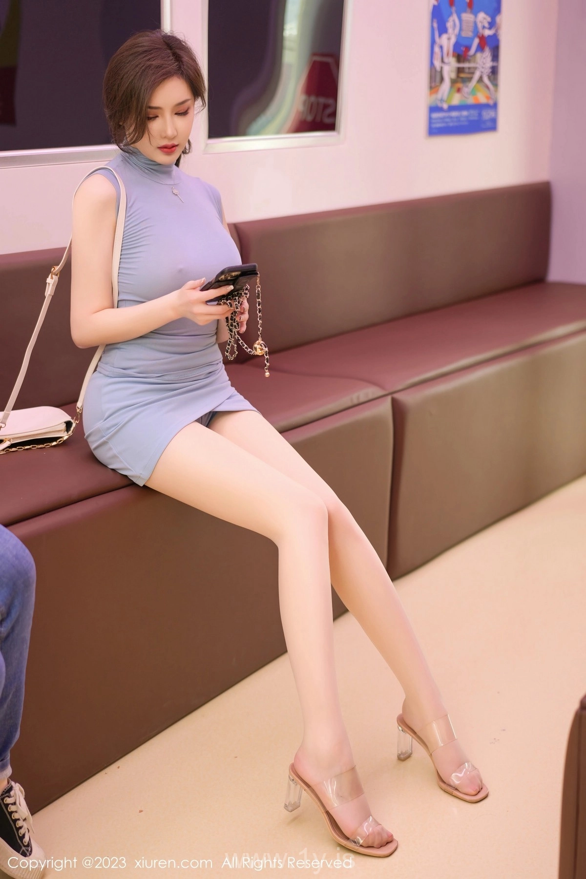XIUREN(秀人网) NO.6888 Charming & Attractive Asian Chick Carol周妍希