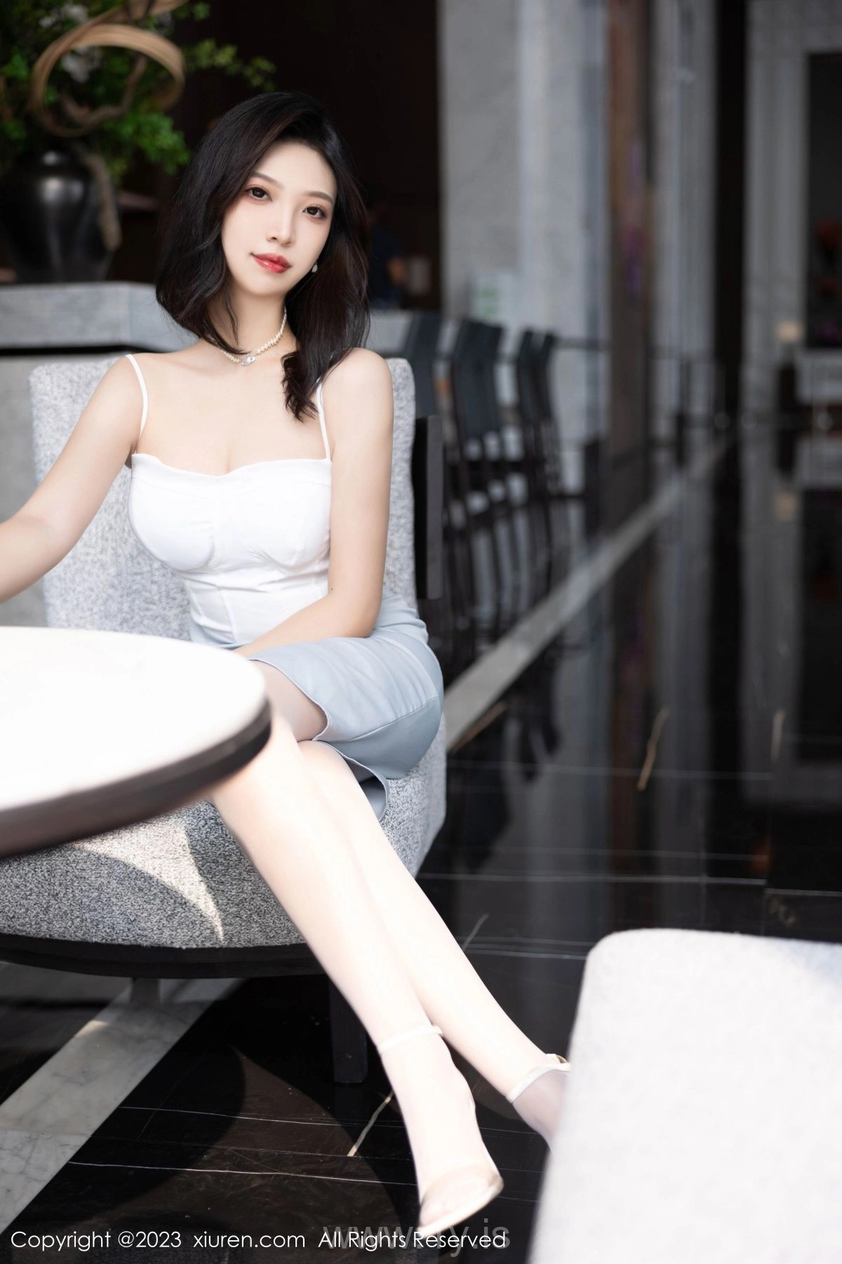 XIUREN(秀人网) NO.6898 Sexy & Breathtaking Chinese Cutie 鄭穎姗Bev