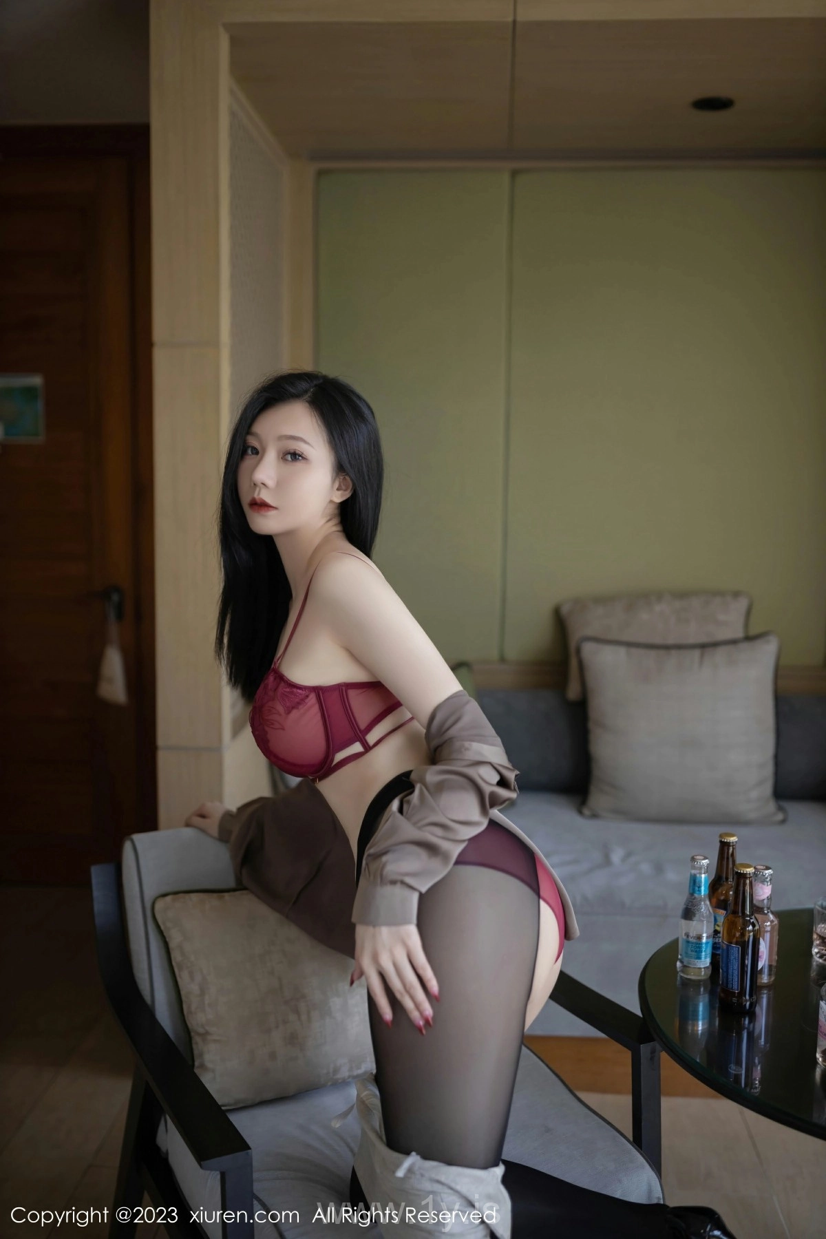 XIUREN(秀人网) NO.6951 Adorable Asian Girl 安然anran