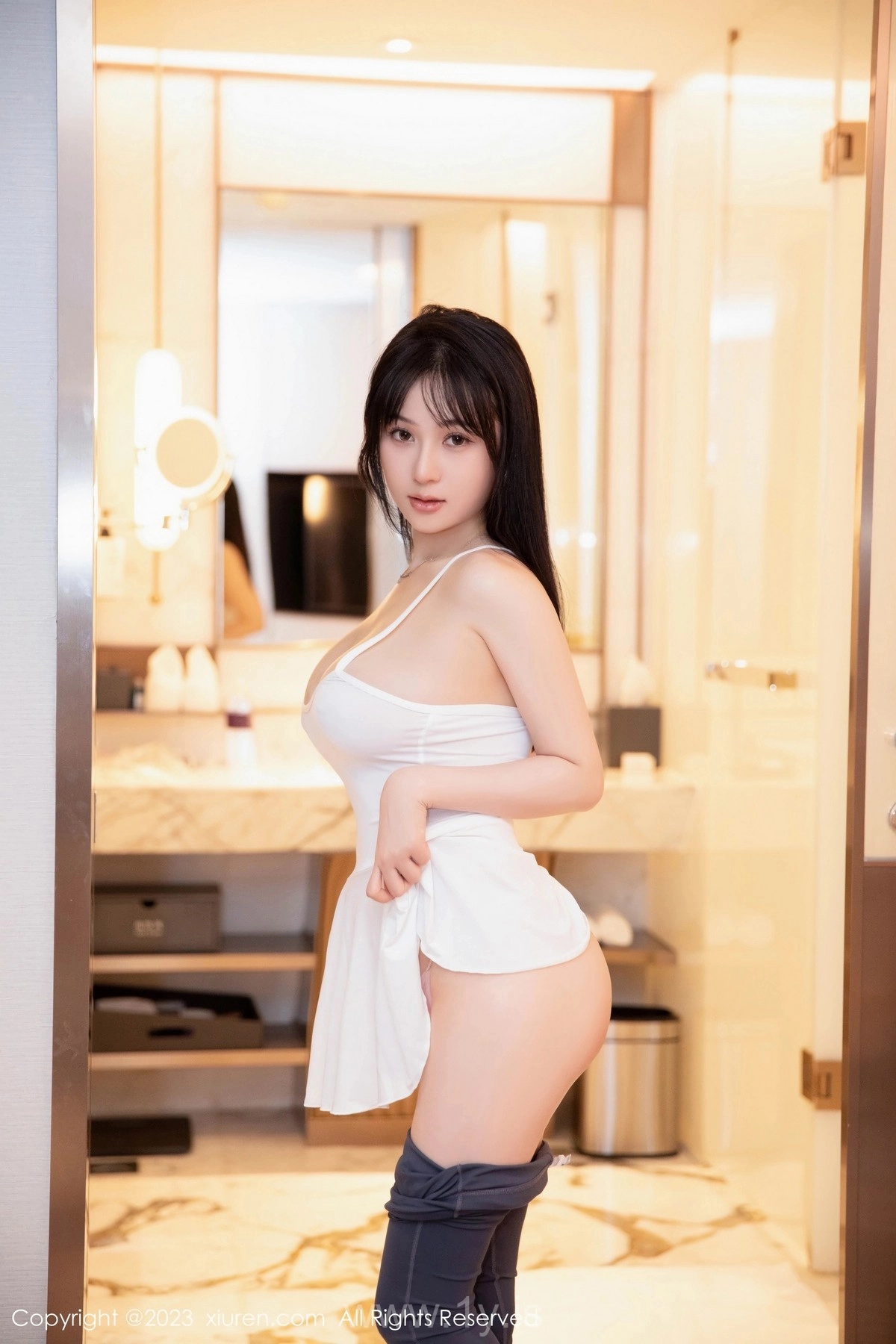 XIUREN(秀人网) NO.6968 Good-looking Asian Cutie 柚琪Rich