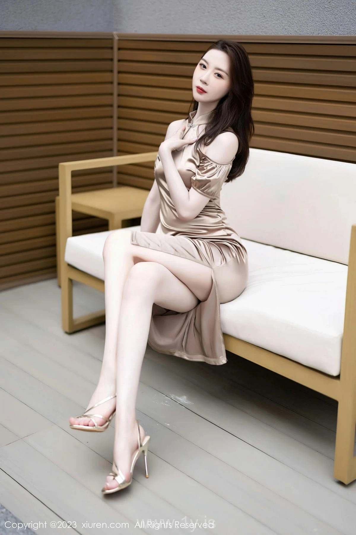 XIUREN(秀人网) NO.6997 Pretty & Breathtaking Chinese Mature Princess 夢心玥