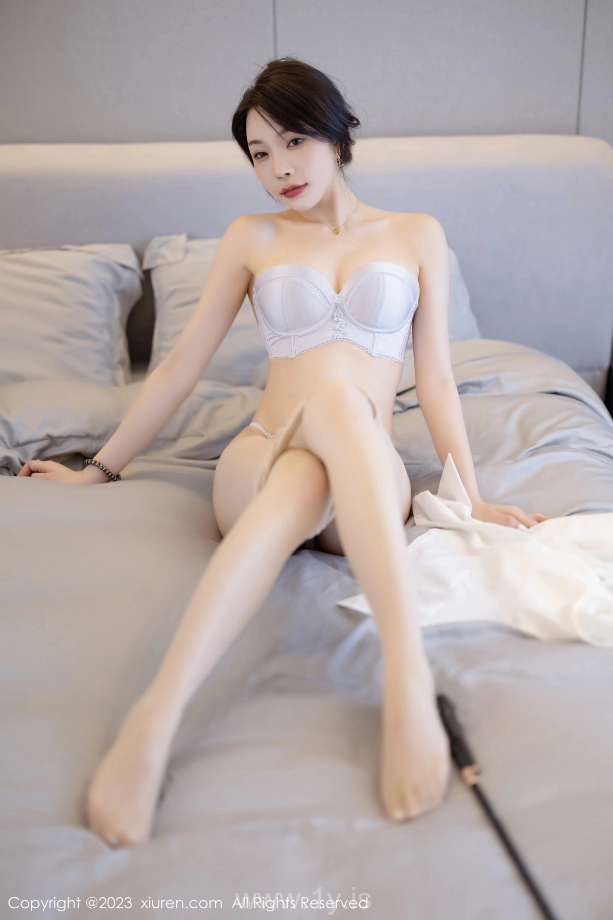 XIUREN(秀人网) No.7002 Fashionable Asian Teen 徐莉芝Booty