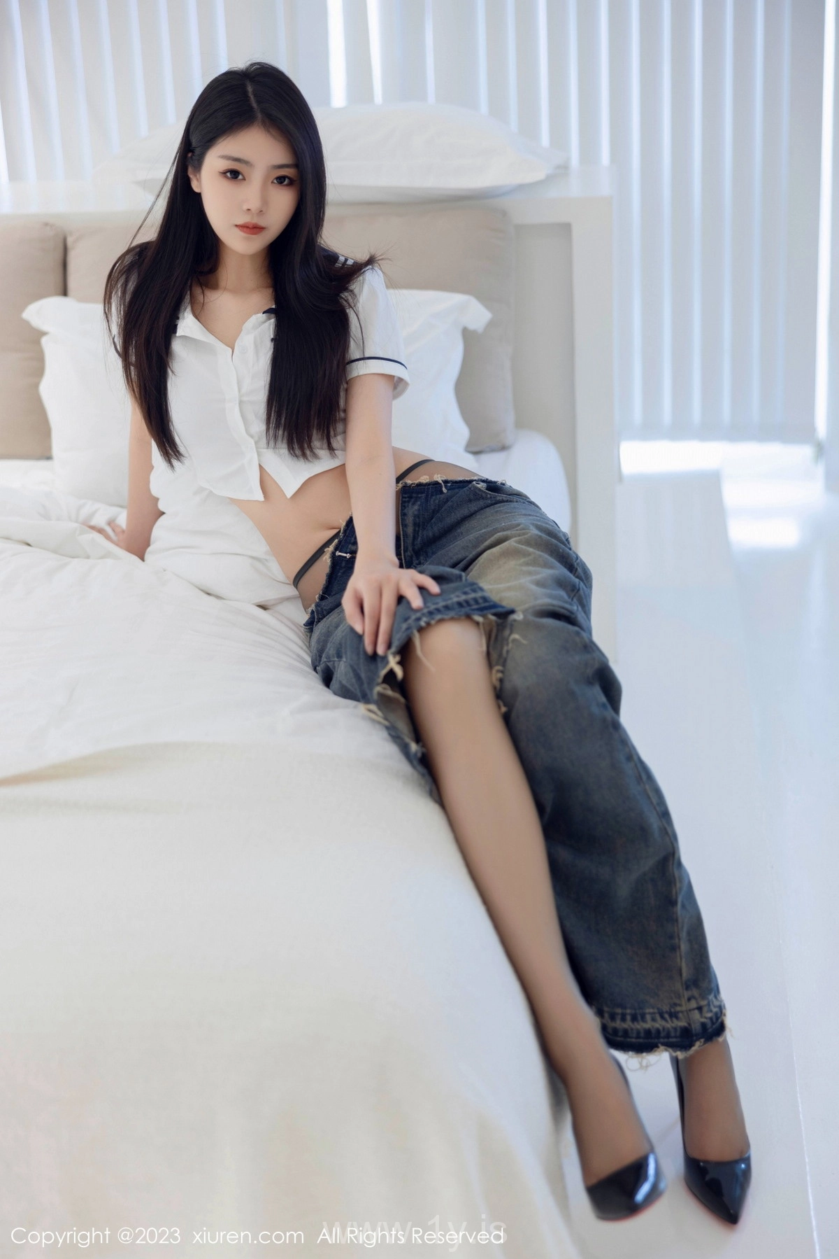 XIUREN(秀人网) No.7027 Adorable & Fashionable Chinese Jade 可樂Vicky