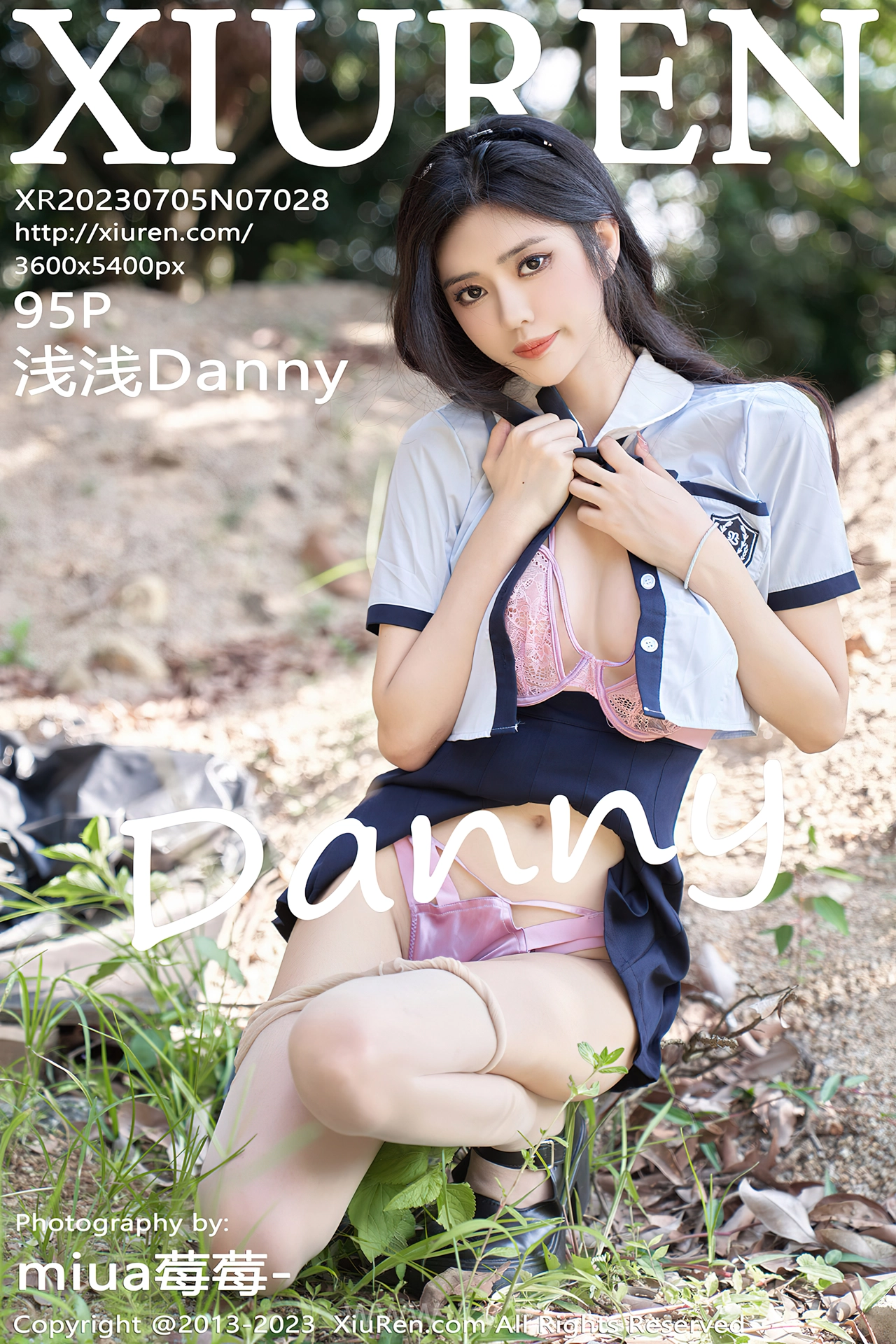XIUREN(秀人网) No.7028 Decent Asian Cutie 模特浅浅Danny
