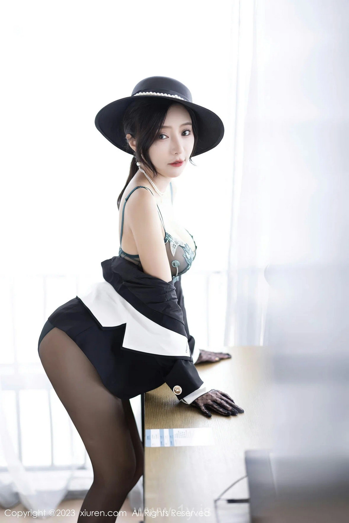 XIUREN(秀人网) No.7048 Well-developed & Nice-looking Chinese Peri 王馨瑤yanni