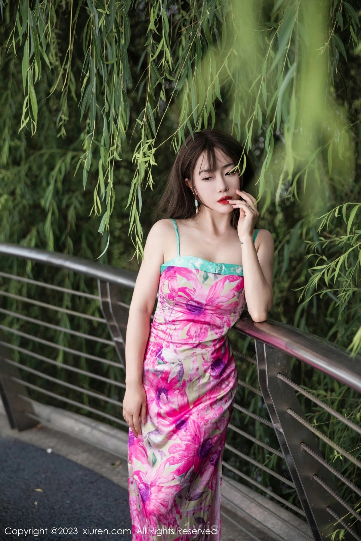 XIUREN(秀人网) No.7065 Attractive Asian Belle 嚴利娅Yuliya