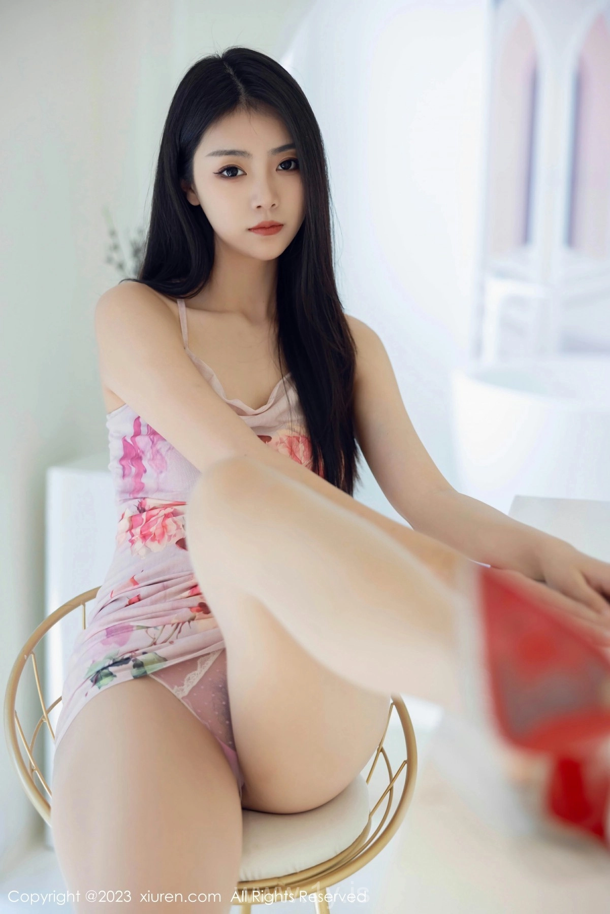 XIUREN(秀人网) No.7099 Elegant Chinese Cutie 可樂Vicky