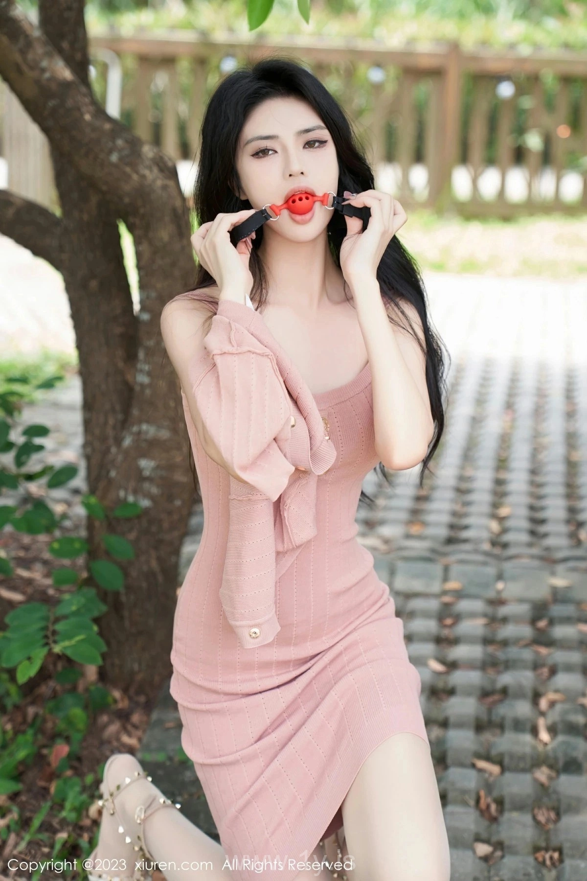 XIUREN(秀人网) No.7137 Hot & Lovely Chinese Mature Princess 淺淺Danny