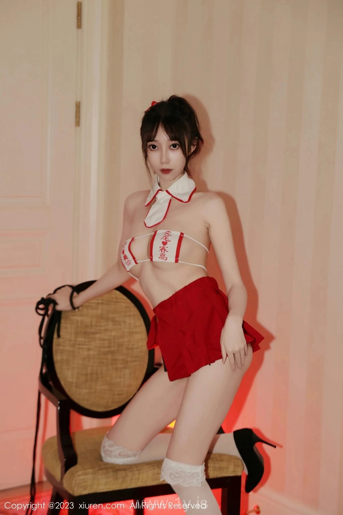 XIUREN(秀人网) No.7154 Quiet & Sexy Asian Chick 玥兒玥er