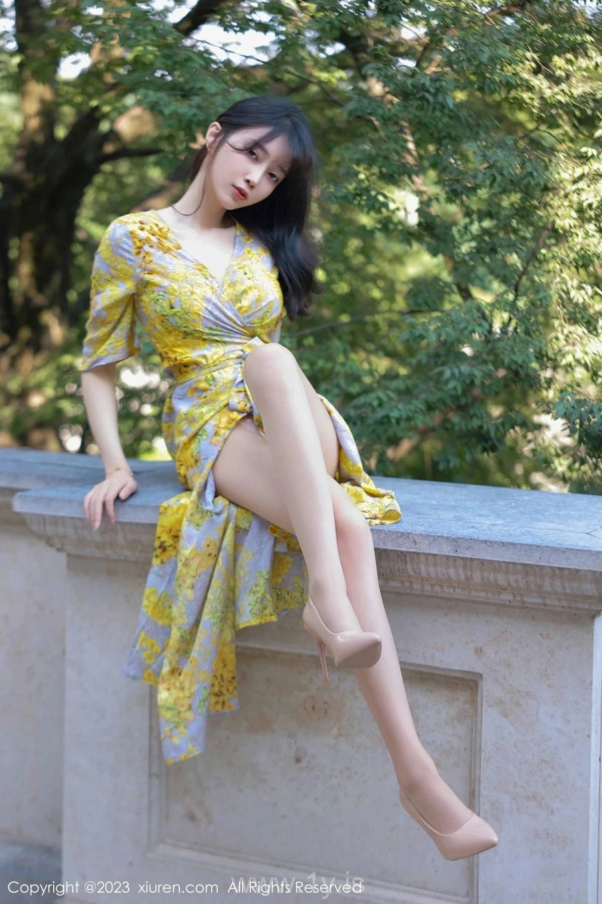 XIUREN(秀人网) No.7186 Appealing & Lovely Asian Babe 玥兒玥er