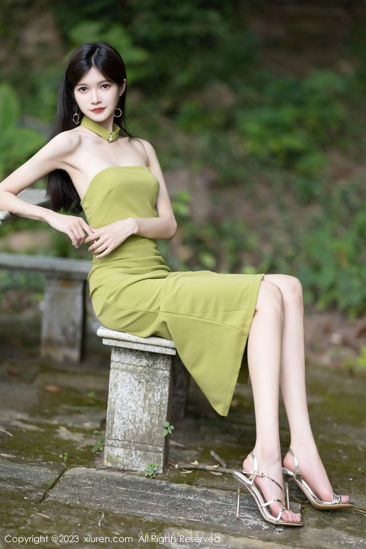 XIUREN(秀人网) No.7241 Fancy Asian Chick 程程程链式内衣安吉旅拍