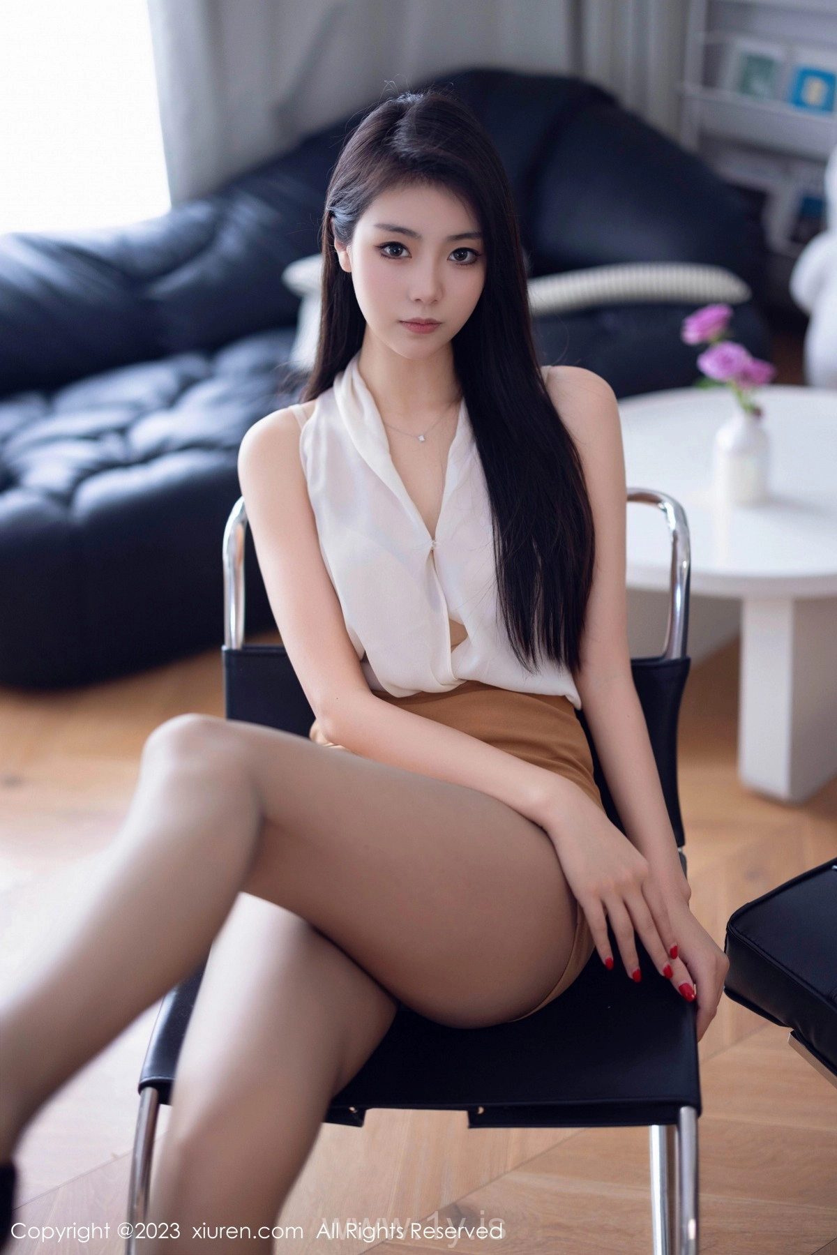 XIUREN(秀人网) No.7387 Ravishing & Knockout Chinese Girl 可樂Vicky