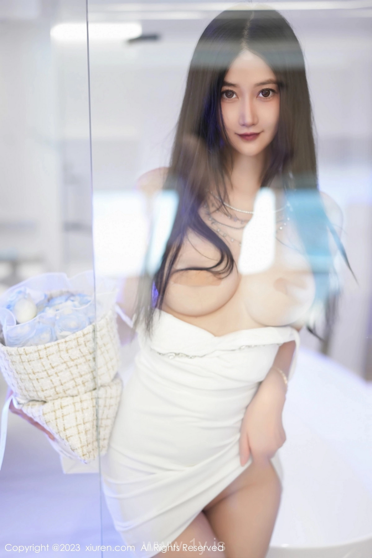 XIUREN(秀人网) No.7447 Gorgeous Asian Enchantress laura阿姣