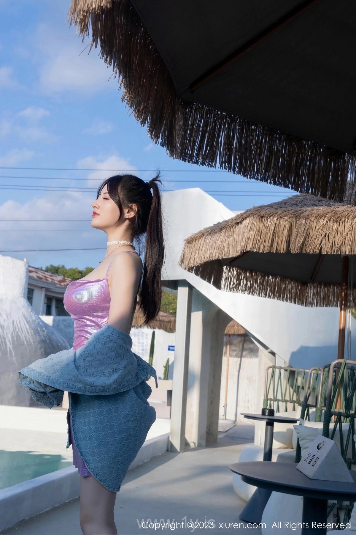 XIUREN(秀人网) No.7565 Ravishing & Good-looking Asian Starlet 詩詩kiki