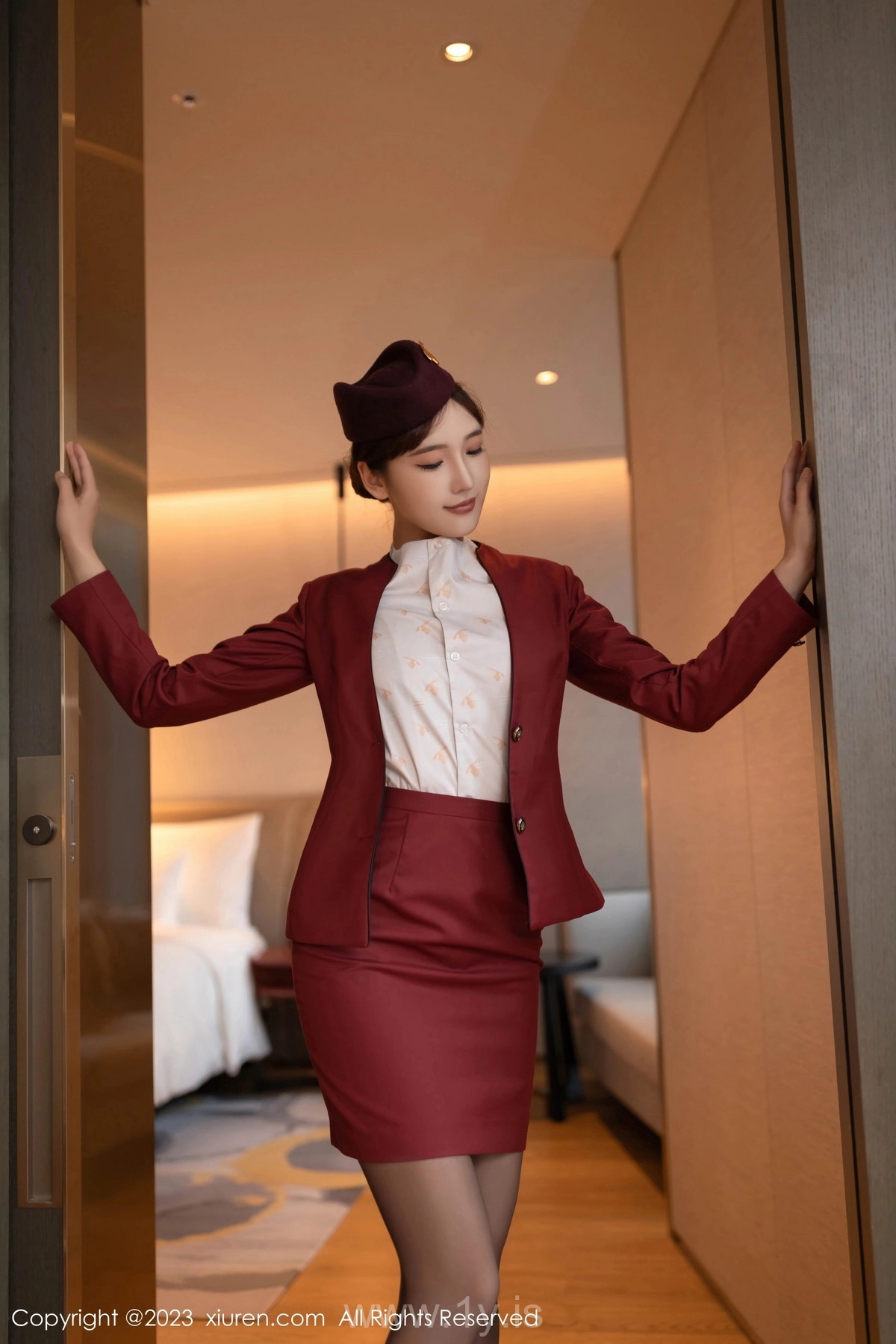 XIUREN(秀人网) No.7569 Gorgeous & Stylish Asian Queen 陸萱萱