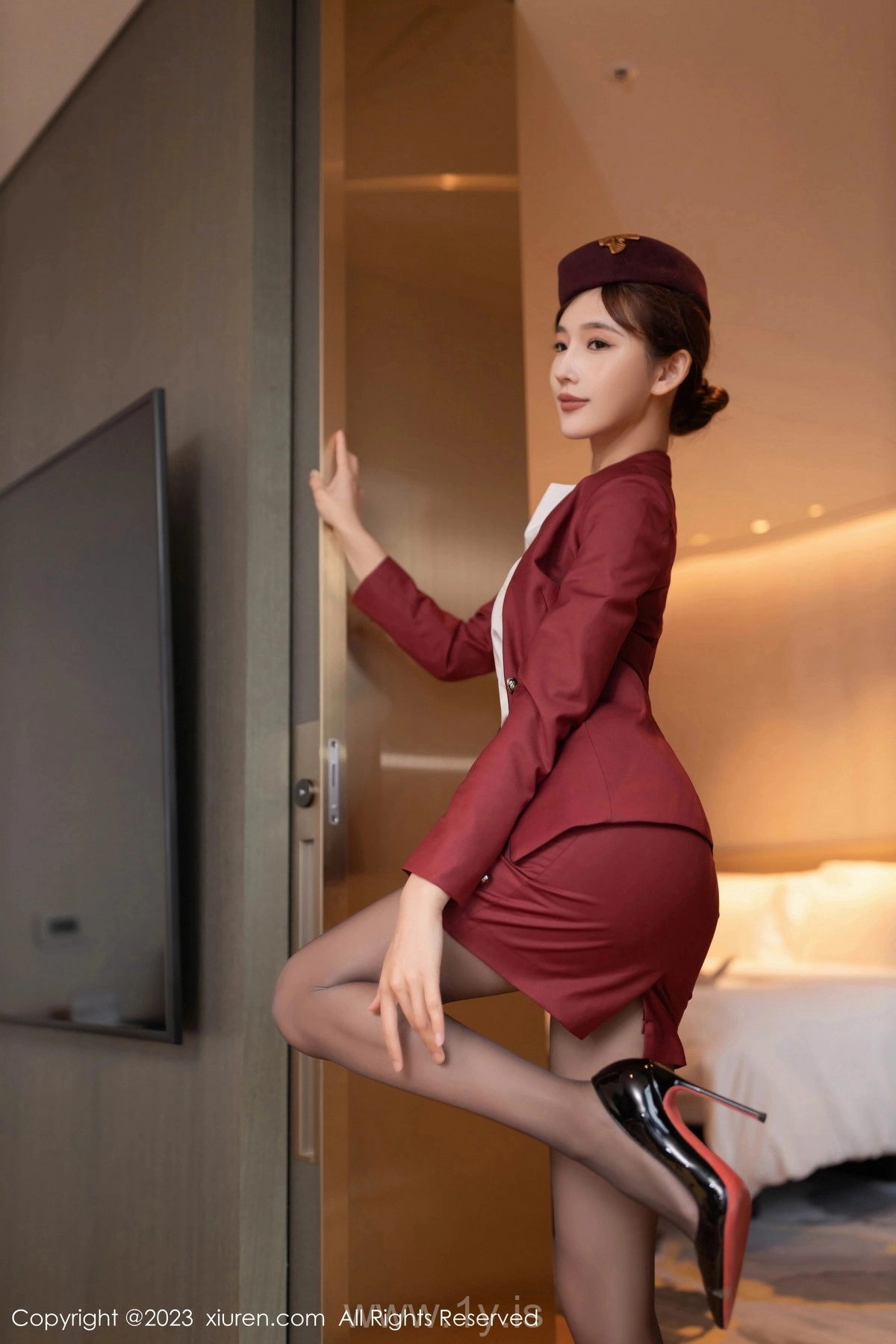 XIUREN(秀人网) No.7569 Gorgeous & Stylish Asian Queen 陸萱萱