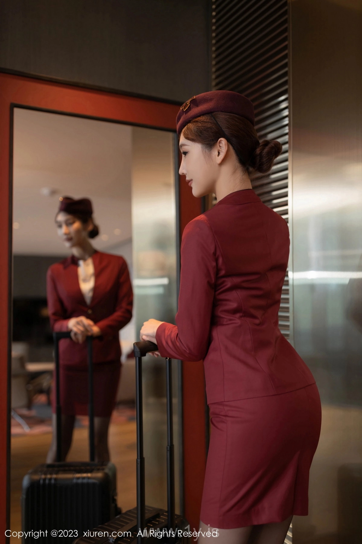 XIUREN(秀人网) No.7569 Gorgeous & Stylish Asian Queen 陸萱萱