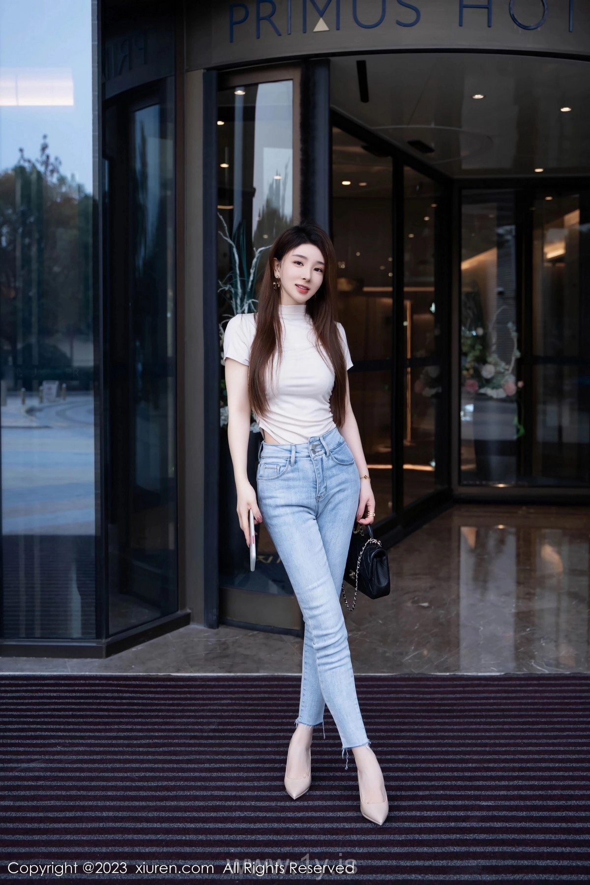 XIUREN(秀人网) No.7586 Refined Chinese Goddess 雨兒baby