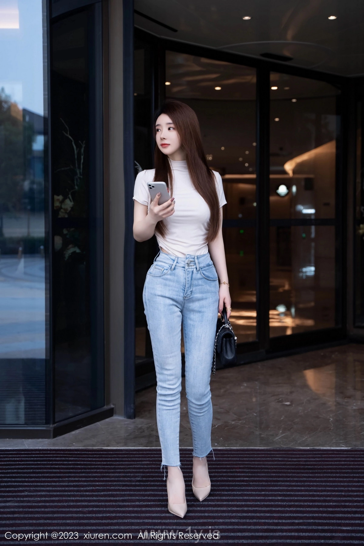 XIUREN(秀人网) No.7586 Refined Chinese Goddess 雨兒baby
