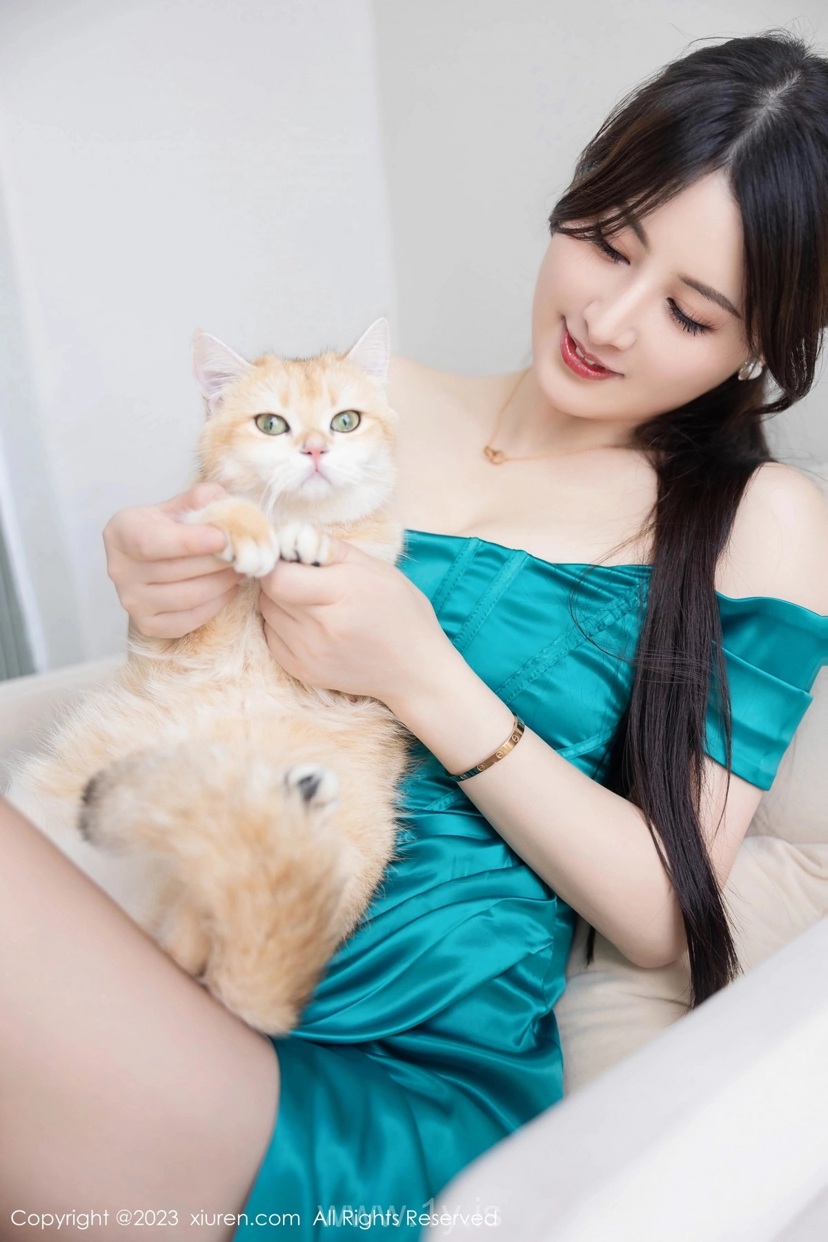 XIUREN(秀人网) No.7592 Perfect & Captivating Asian Temptress 詩詩kiki