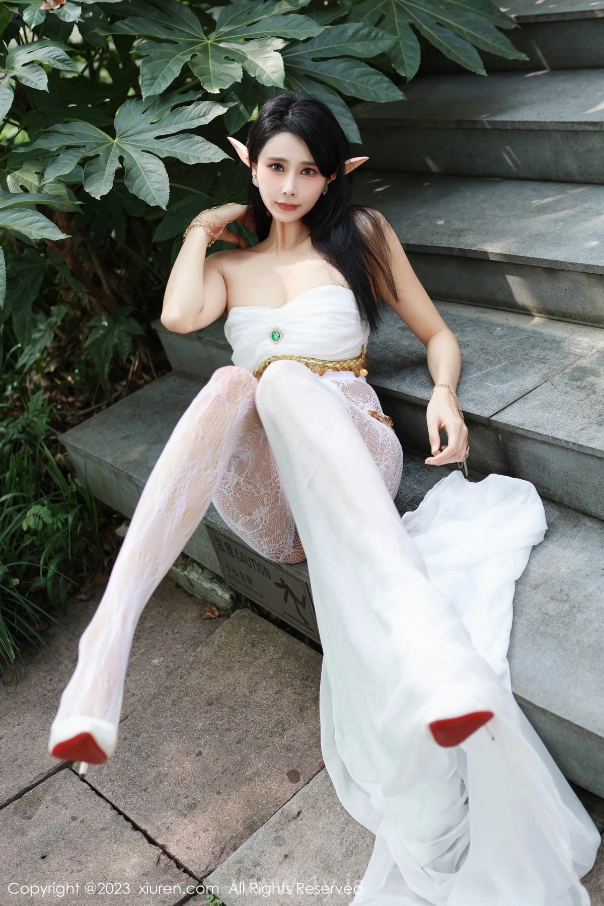 XIUREN(秀人网) No.7598 Ravishing Chinese Chick 草莓mm